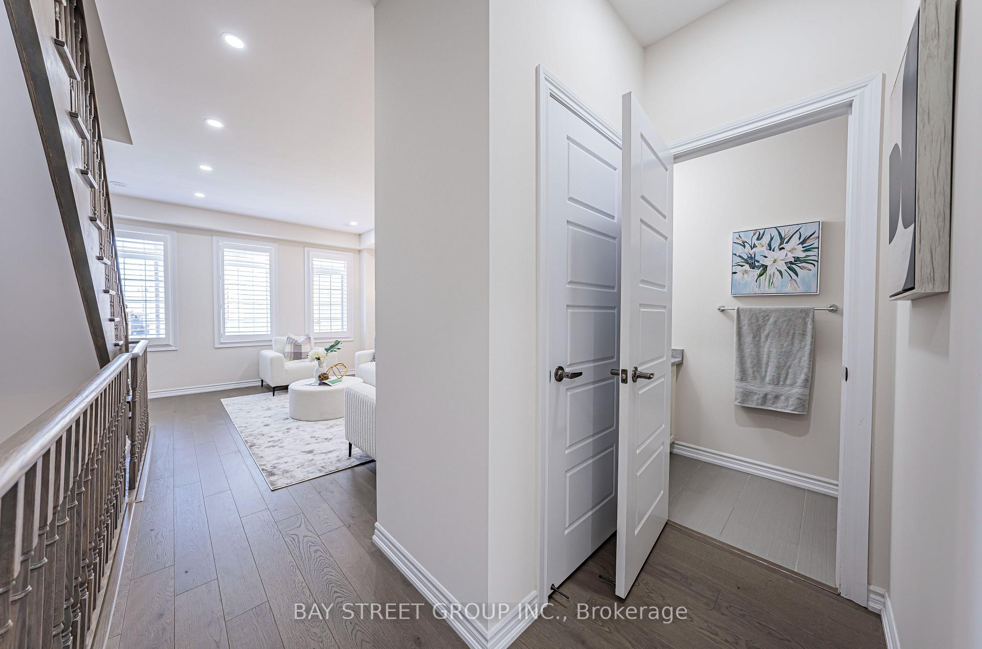 Photo 19 of 32 Cafaro Lane, Markham, Victoria Square — HOMEH