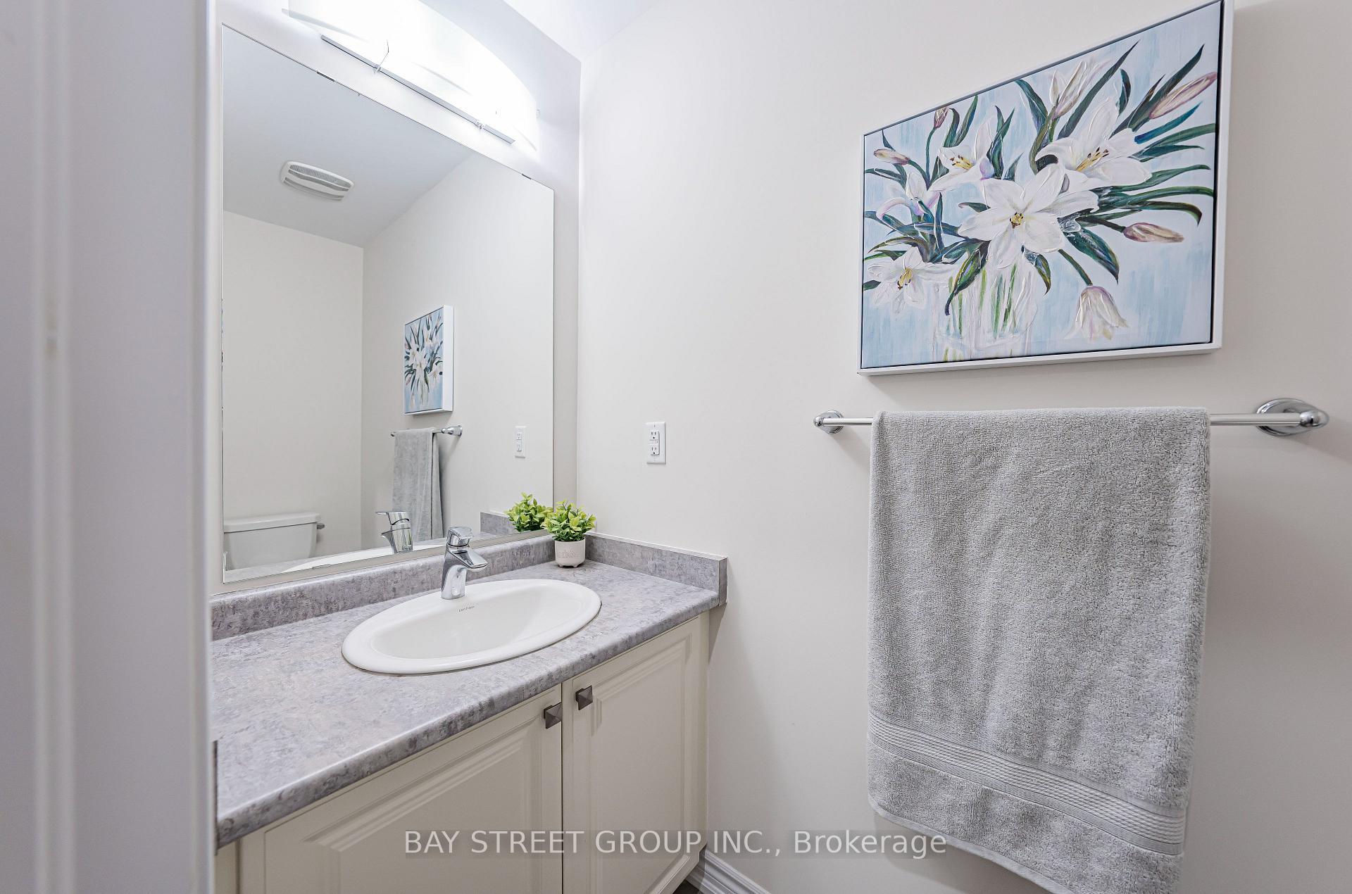Photo 20 of 32 Cafaro Lane, Markham, Victoria Square — HOMEH