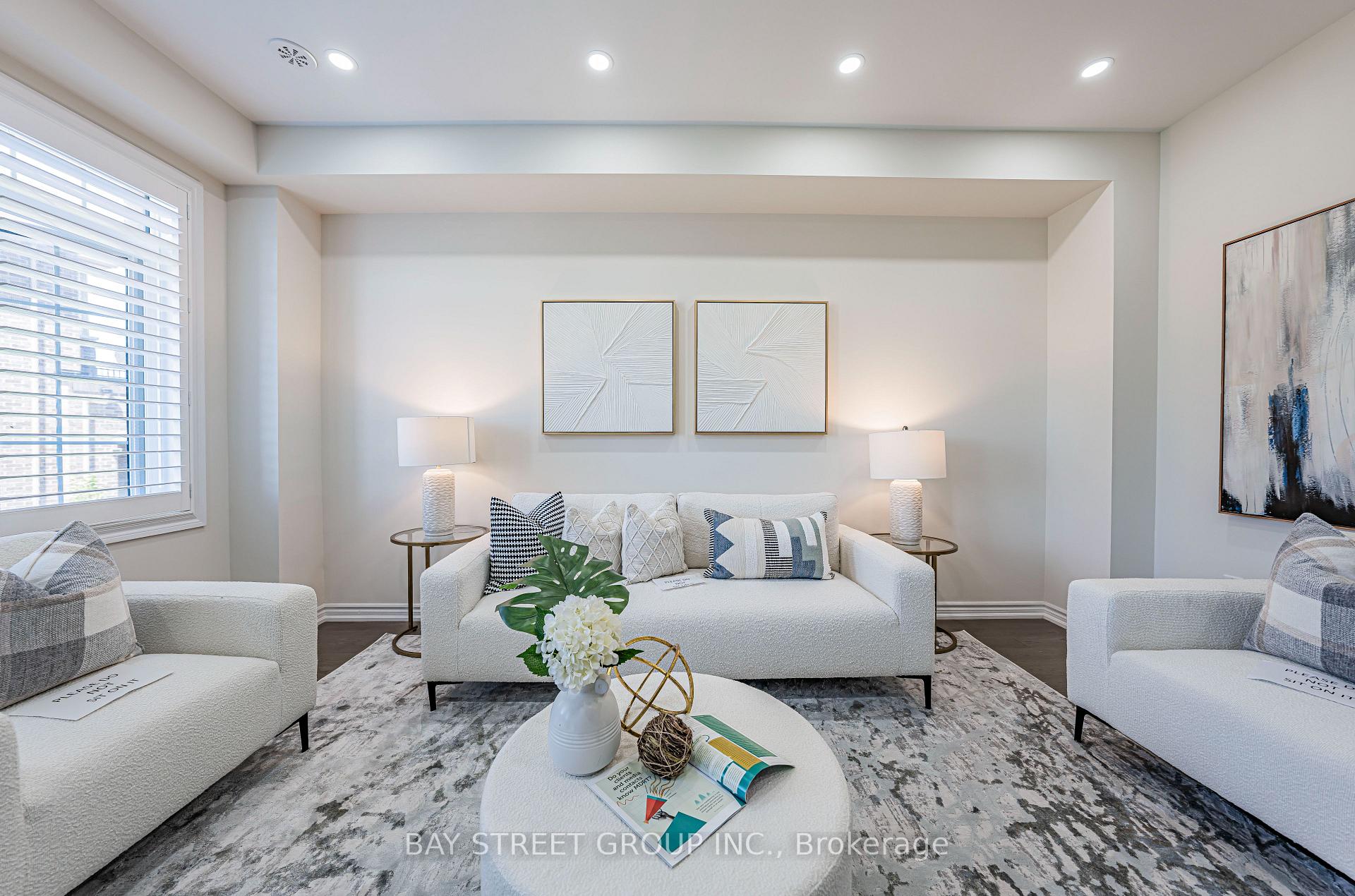 Photo 23 of 32 Cafaro Lane, Markham, Victoria Square — HOMEH