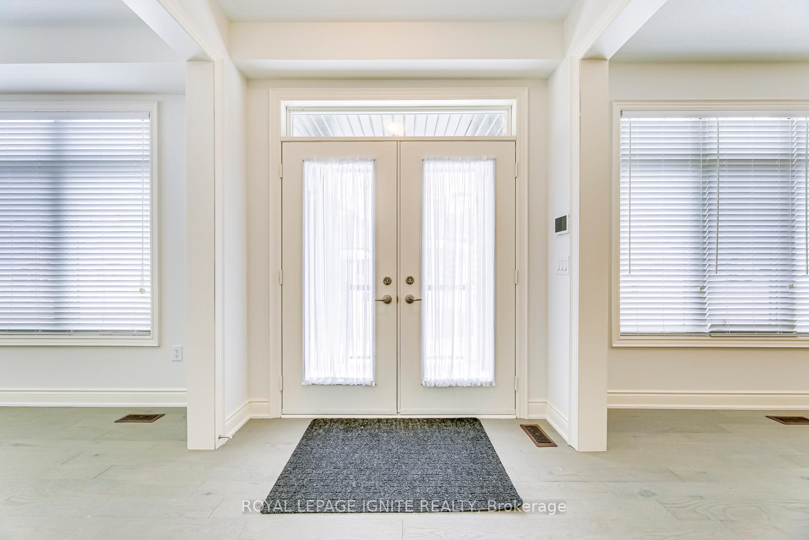 Photo 5 of Unit (Upper Lvl ), 110 Cattail Crescent, Hamilton, Waterdown — HOMEH