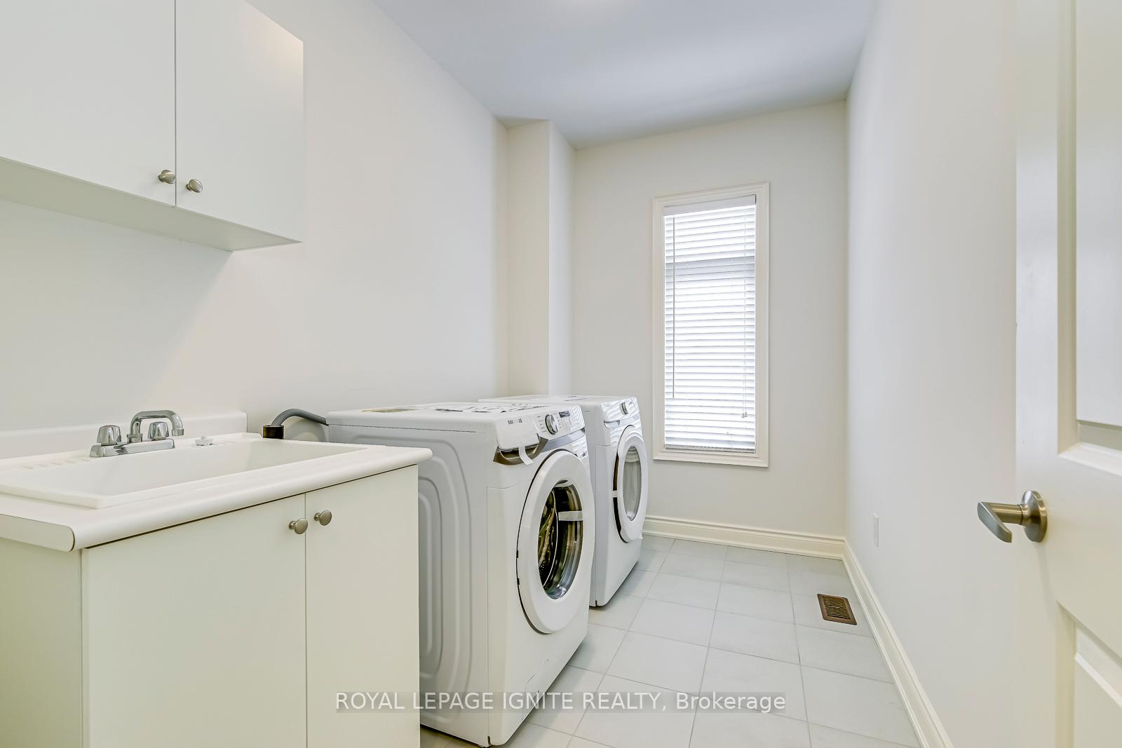 Photo 29 of Unit (Upper Lvl ), 110 Cattail Crescent, Hamilton, Waterdown — HOMEH
