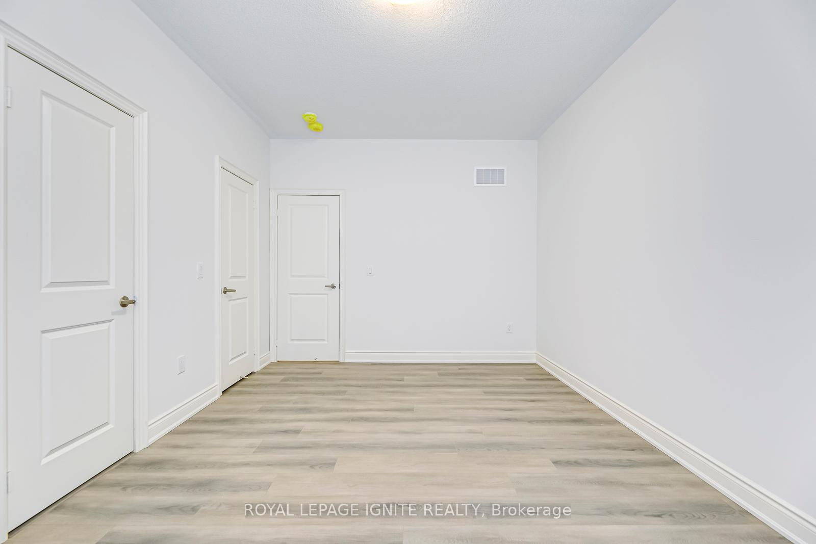 Photo 31 of Unit (Upper Lvl ), 110 Cattail Crescent, Hamilton, Waterdown — HOMEH