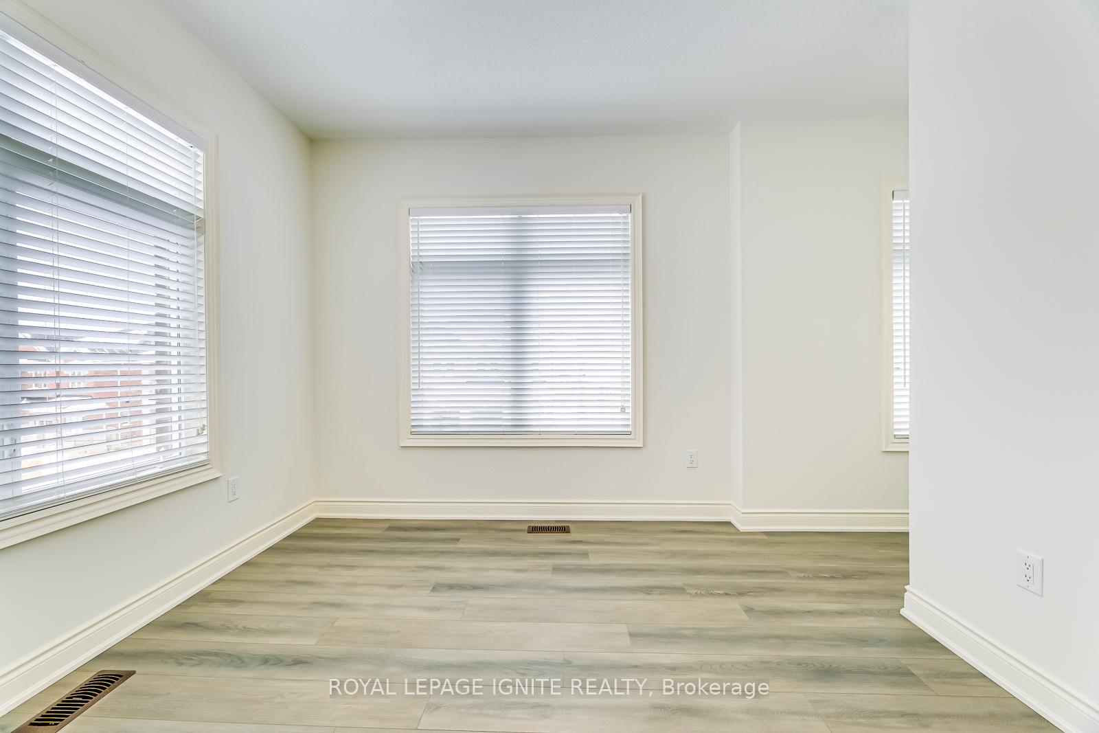 Photo 37 of Unit (Upper Lvl ), 110 Cattail Crescent, Hamilton, Waterdown — HOMEH