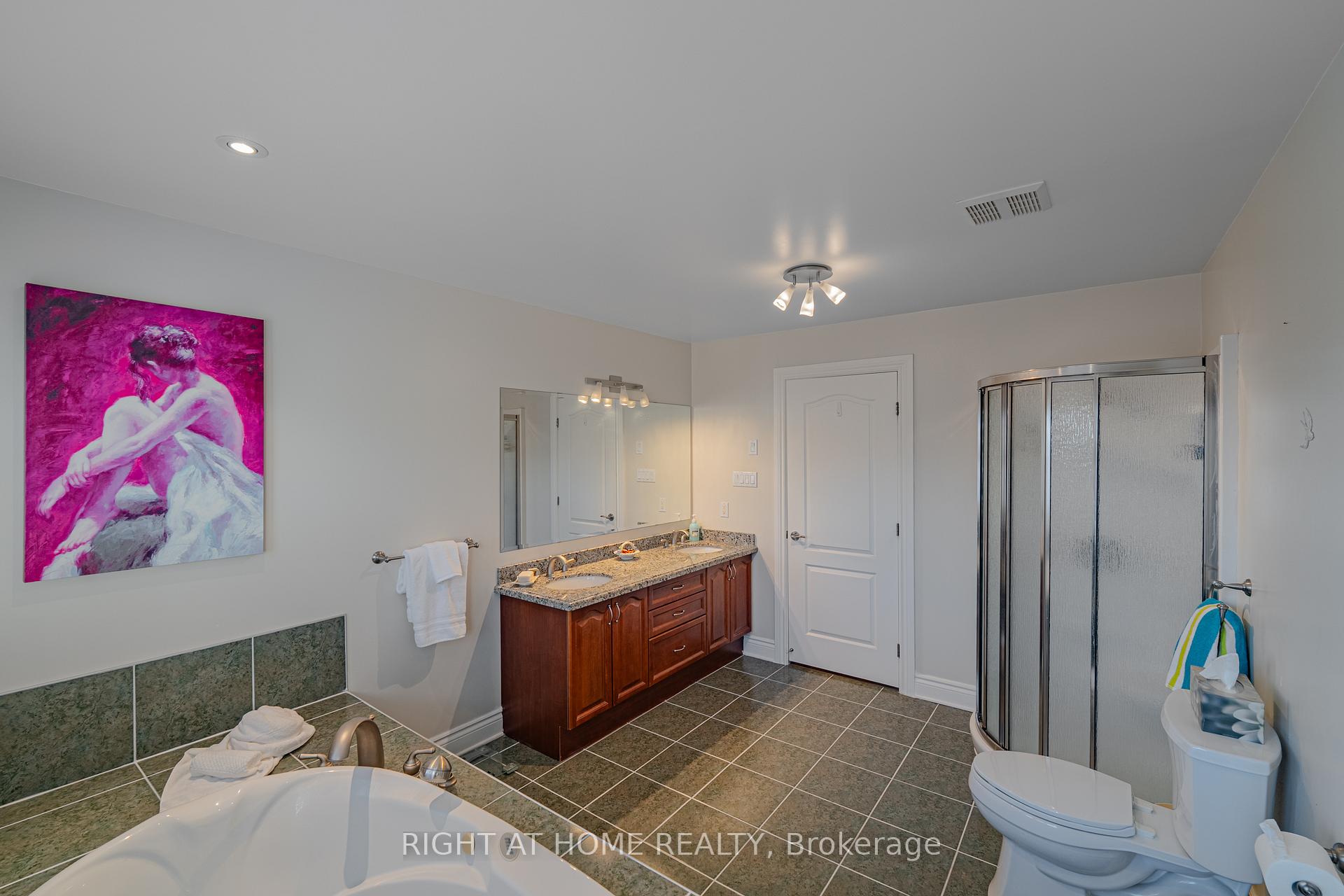 Photo 27 of 506 Kochar Drive, Ottawa, Mooneys Bay — HOMEH