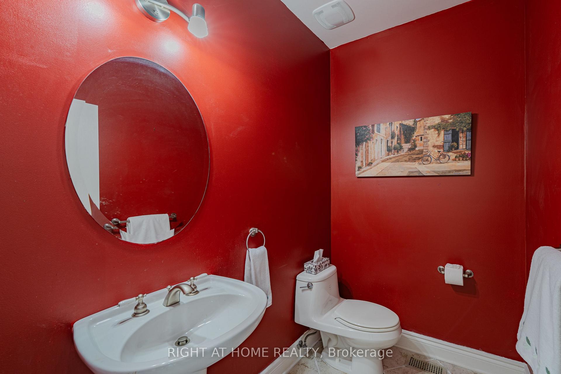 Photo 28 of 506 Kochar Drive, Ottawa, Mooneys Bay — HOMEH