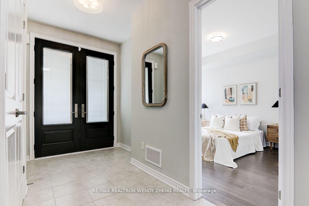 Photo 3 of 244 Rustle Woods Avenue, Markham, Cornell — HOMEH
