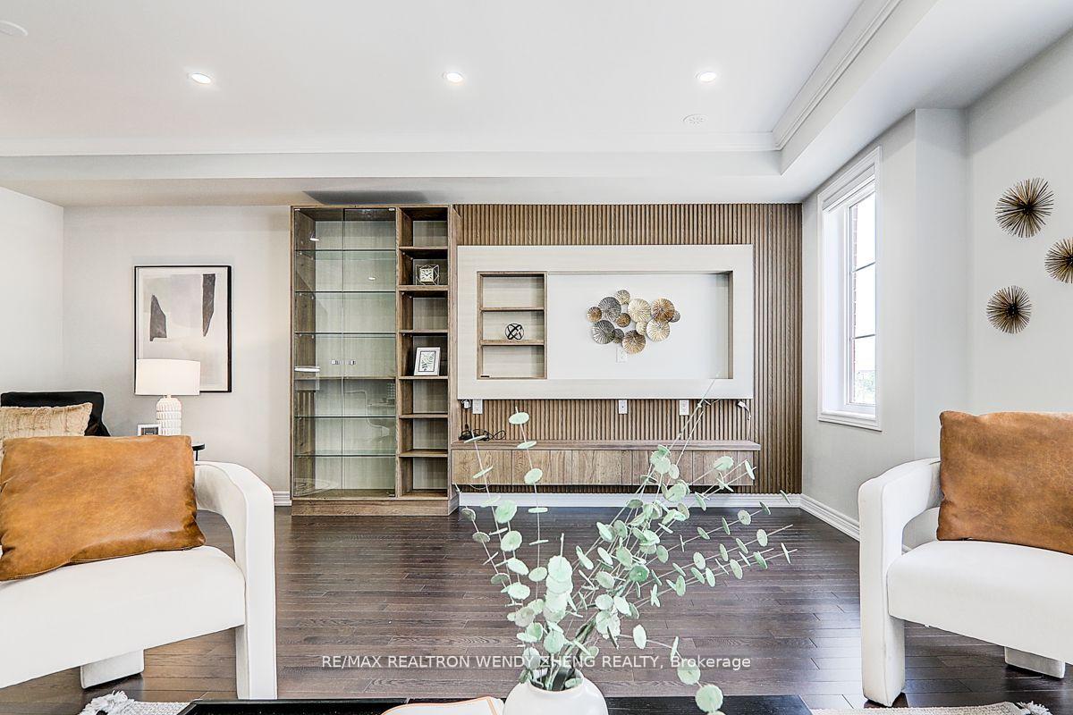 Photo 14 of 244 Rustle Woods Avenue, Markham, Cornell — HOMEH