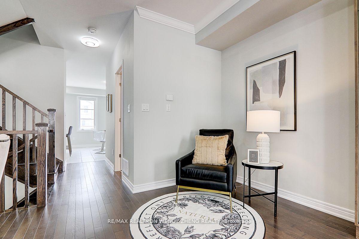 Photo 16 of 244 Rustle Woods Avenue, Markham, Cornell — HOMEH