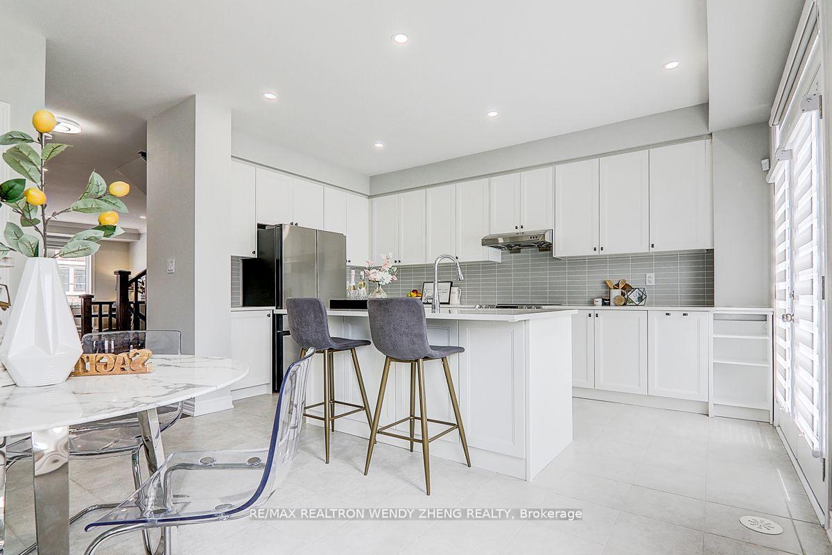 Photo 18 of 244 Rustle Woods Avenue, Markham, Cornell — HOMEH