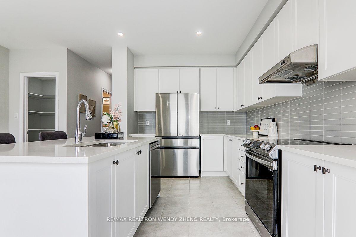 Photo 22 of 244 Rustle Woods Avenue, Markham, Cornell — HOMEH