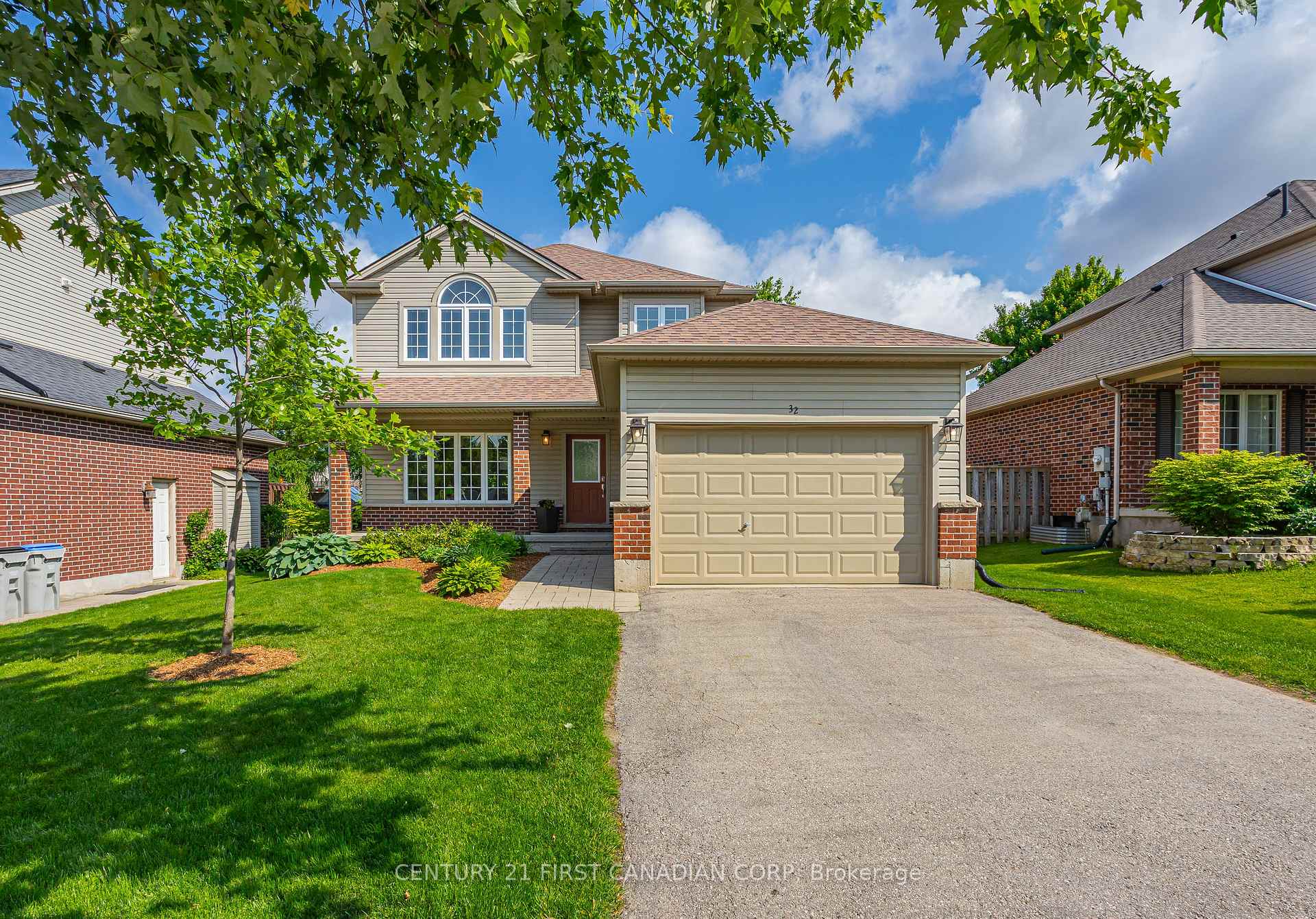 Photo 4 of 32 Stonefield Lane, Middlesex Centre, Ilderton — HOMEH