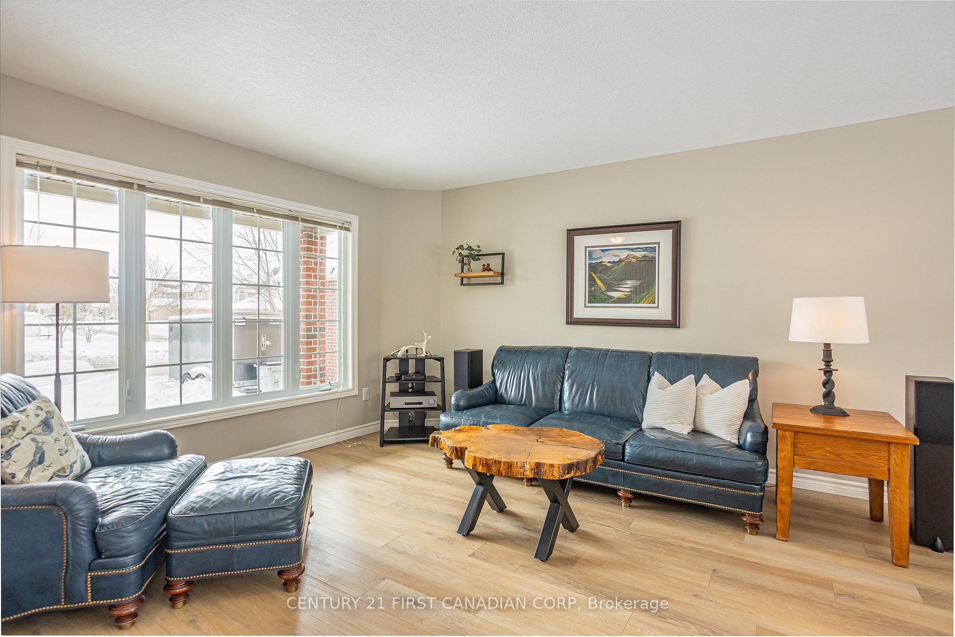 Photo 22 of 32 Stonefield Lane, Middlesex Centre, Ilderton — HOMEH
