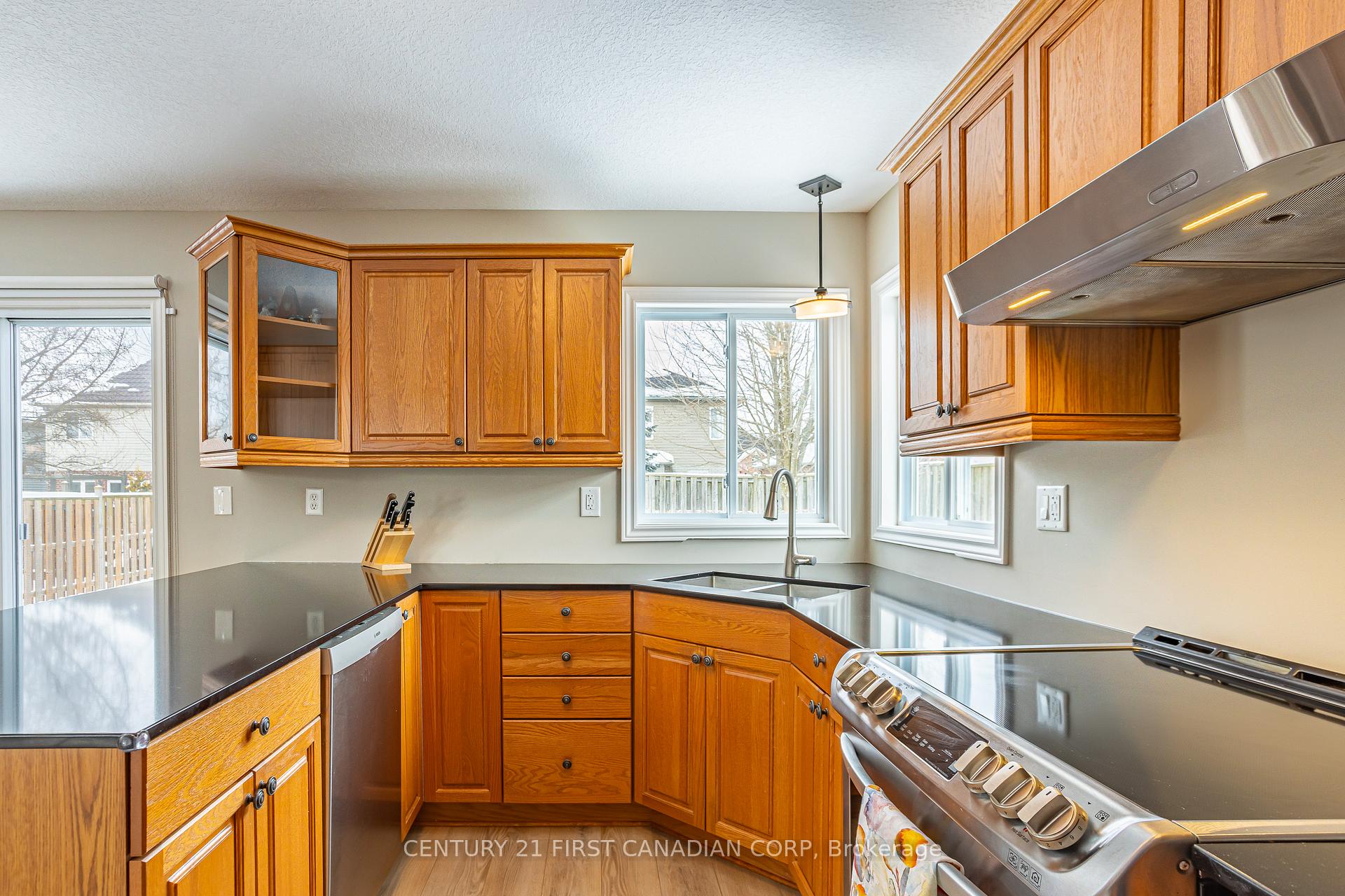 Photo 31 of 32 Stonefield Lane, Middlesex Centre, Ilderton — HOMEH