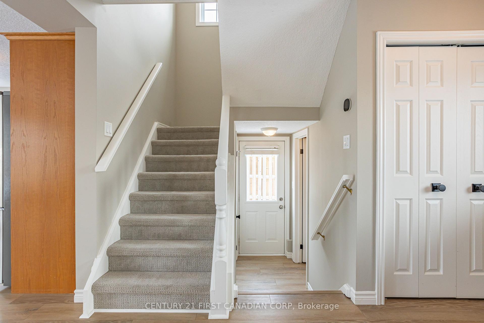 Photo 32 of 32 Stonefield Lane, Middlesex Centre, Ilderton — HOMEH