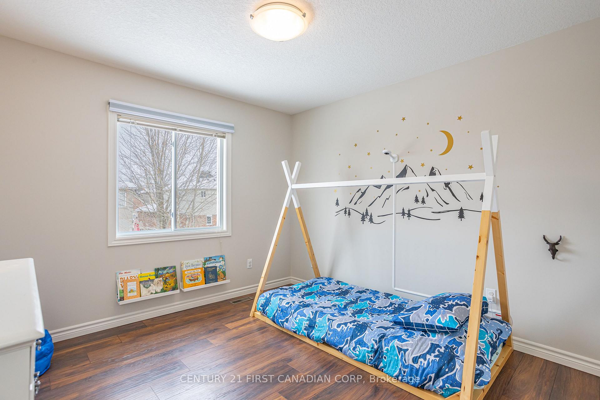Photo 41 of 32 Stonefield Lane, Middlesex Centre, Ilderton — HOMEH