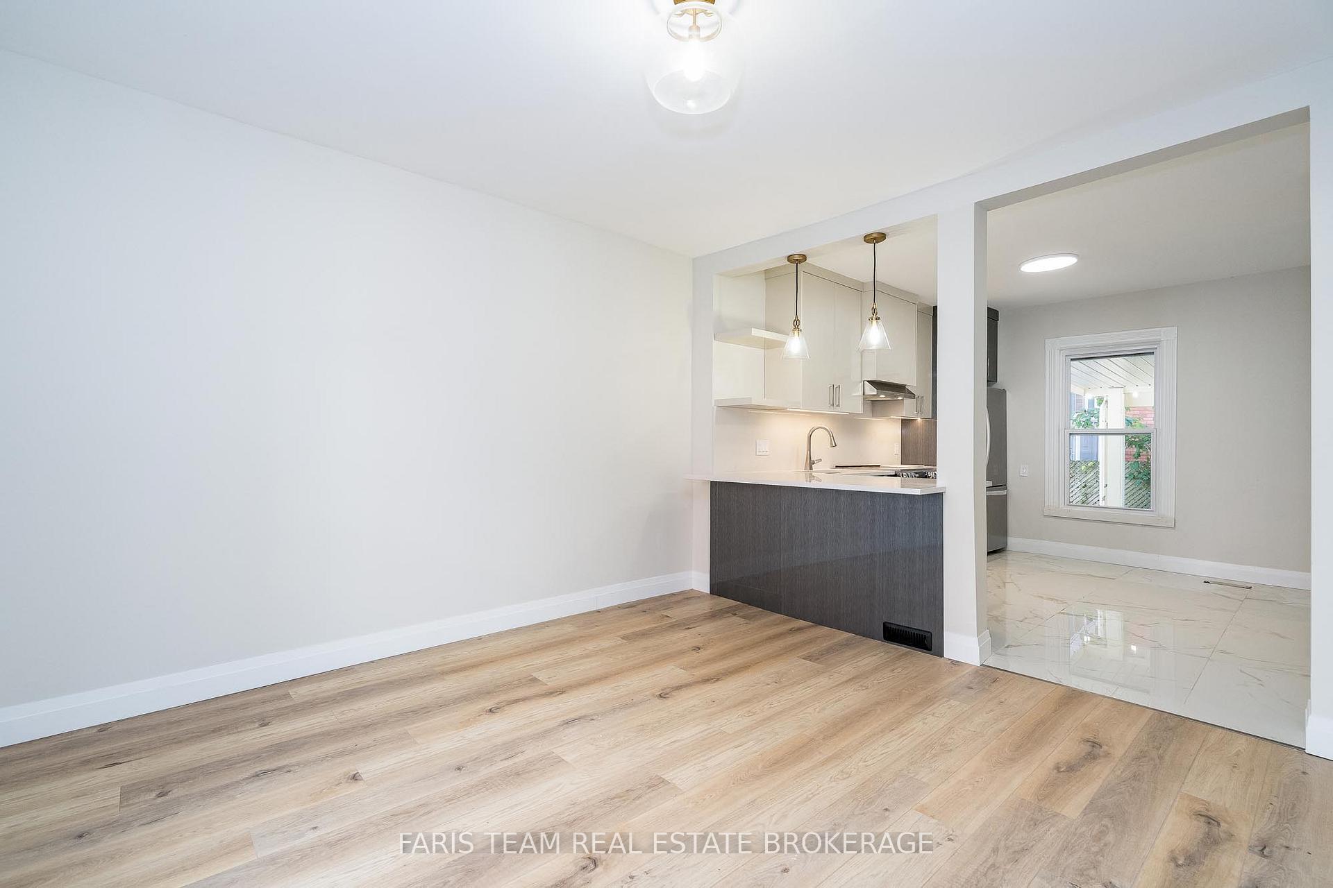 Photo 9 of 409 Queen Street, Midland — HOMEH