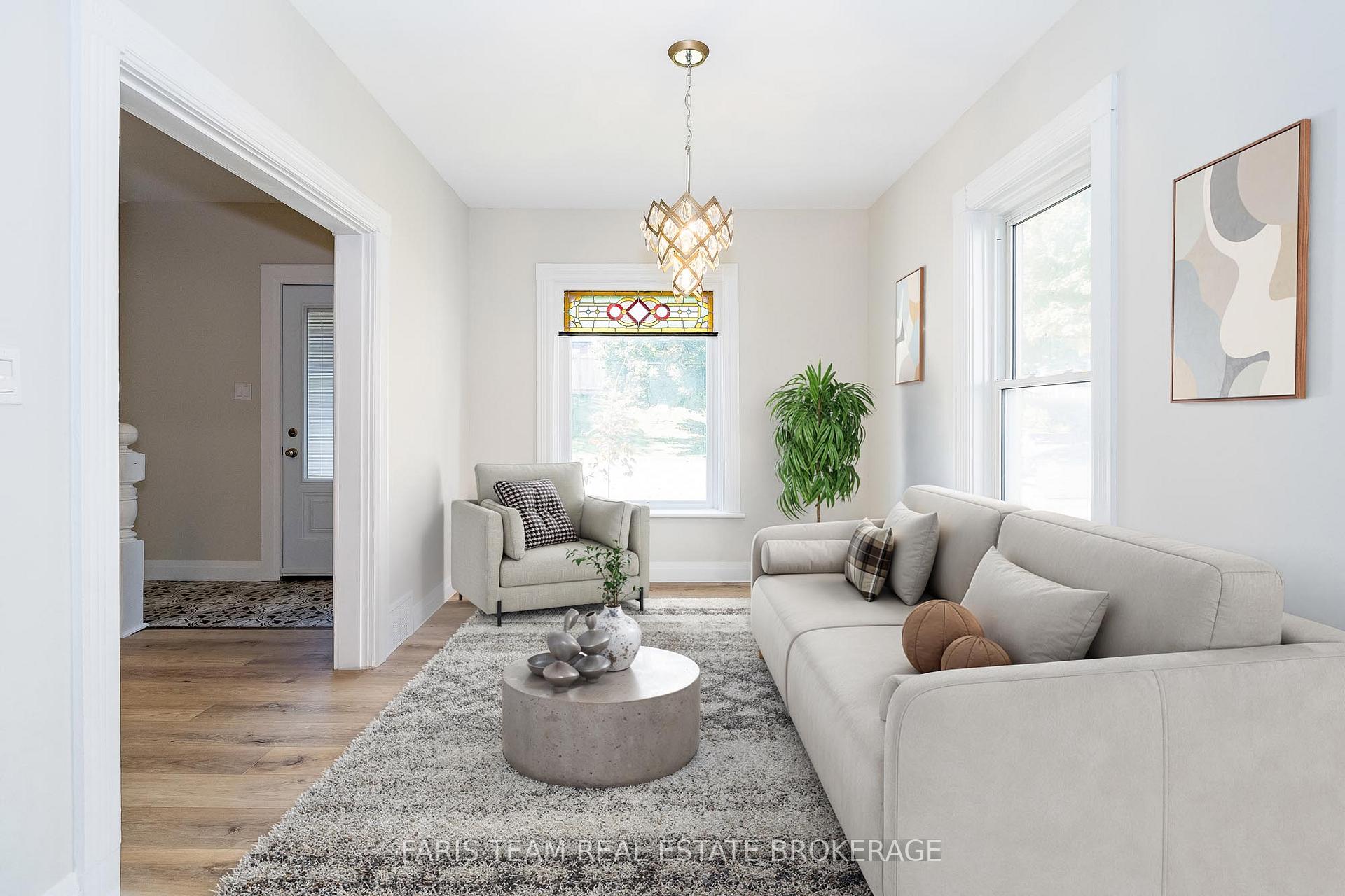 Photo 12 of 409 Queen Street, Midland — HOMEH