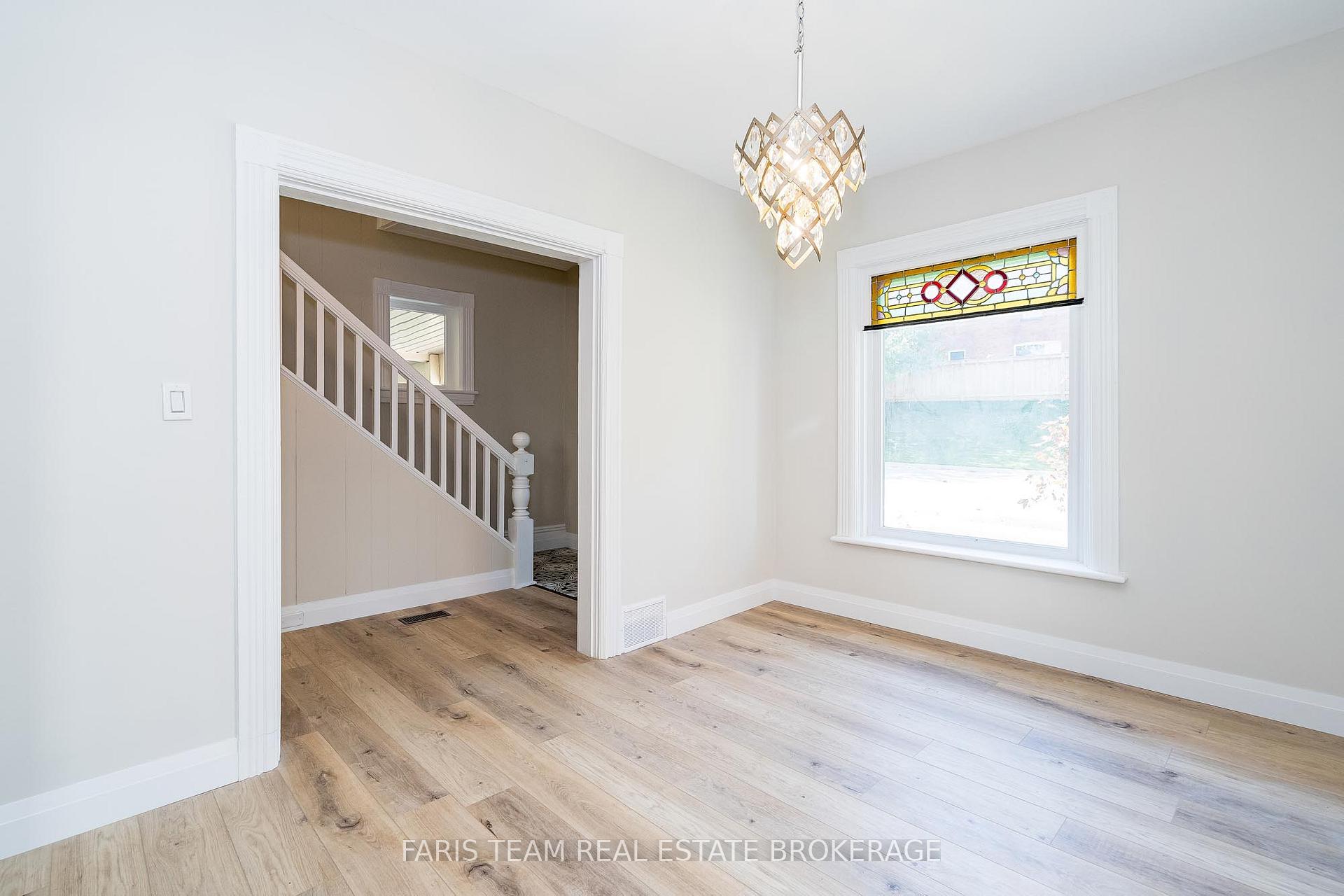 Photo 13 of 409 Queen Street, Midland — HOMEH