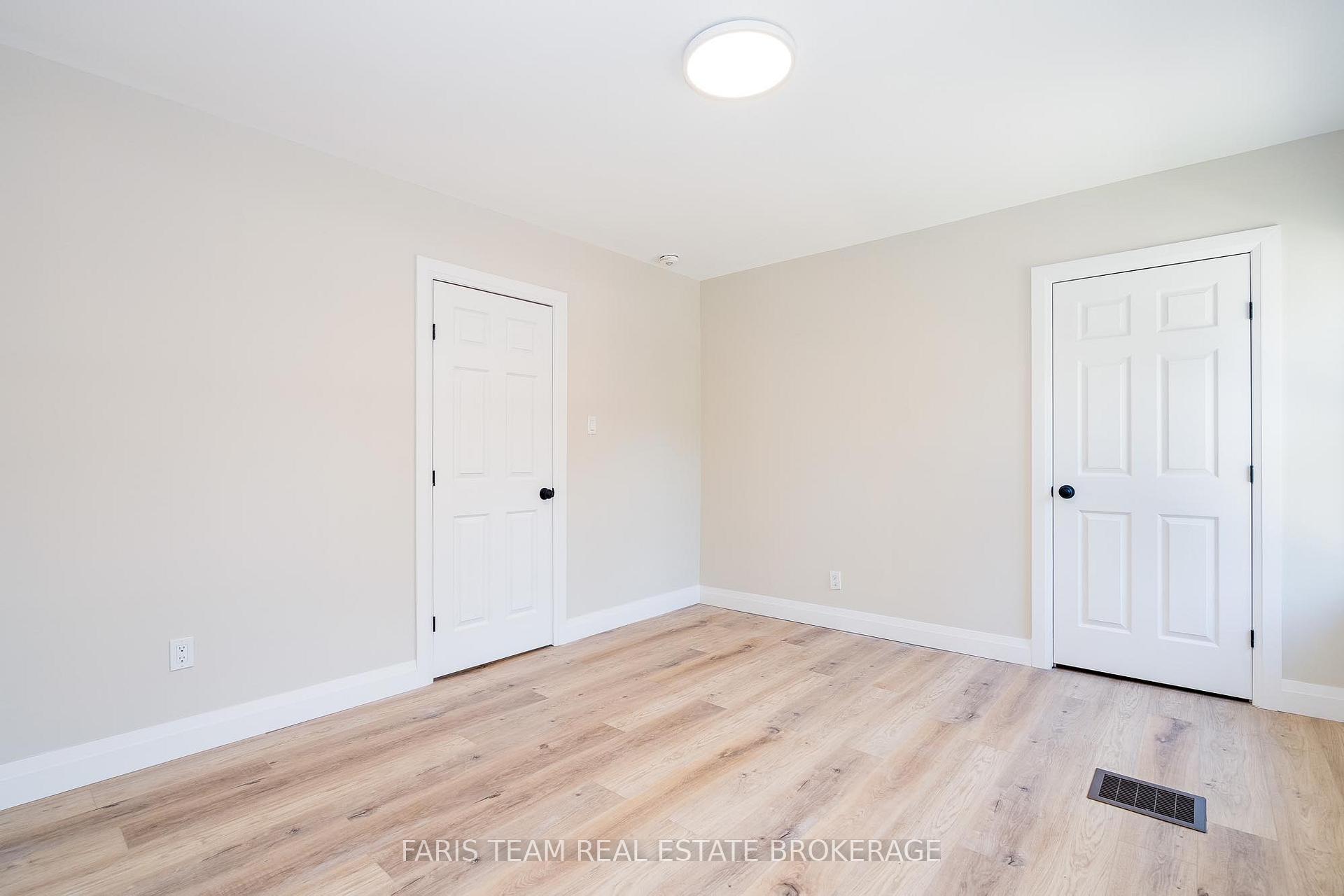 Photo 16 of 409 Queen Street, Midland — HOMEH