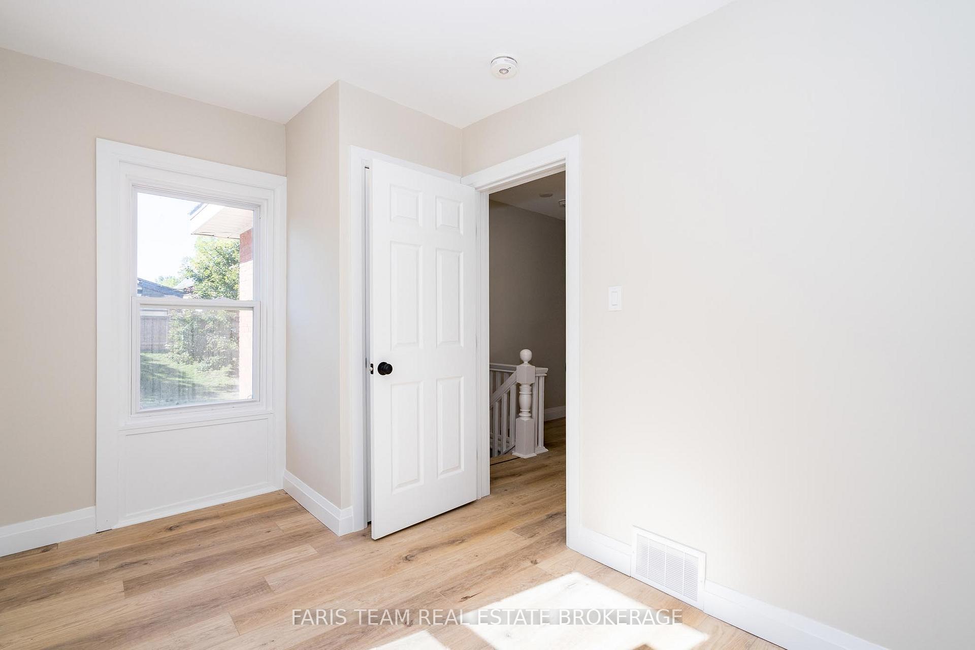 Photo 21 of 409 Queen Street, Midland — HOMEH