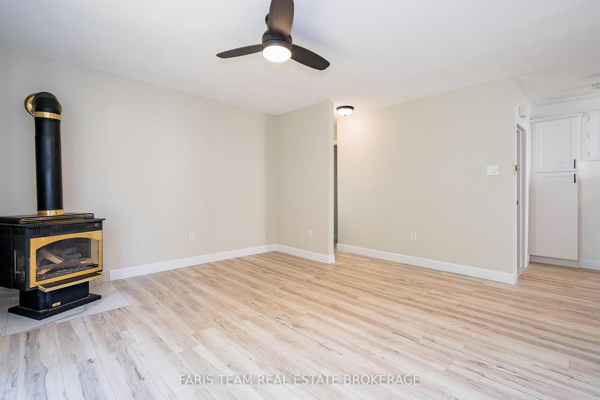 Photo 29 of 409 Queen Street, Midland — HOMEH