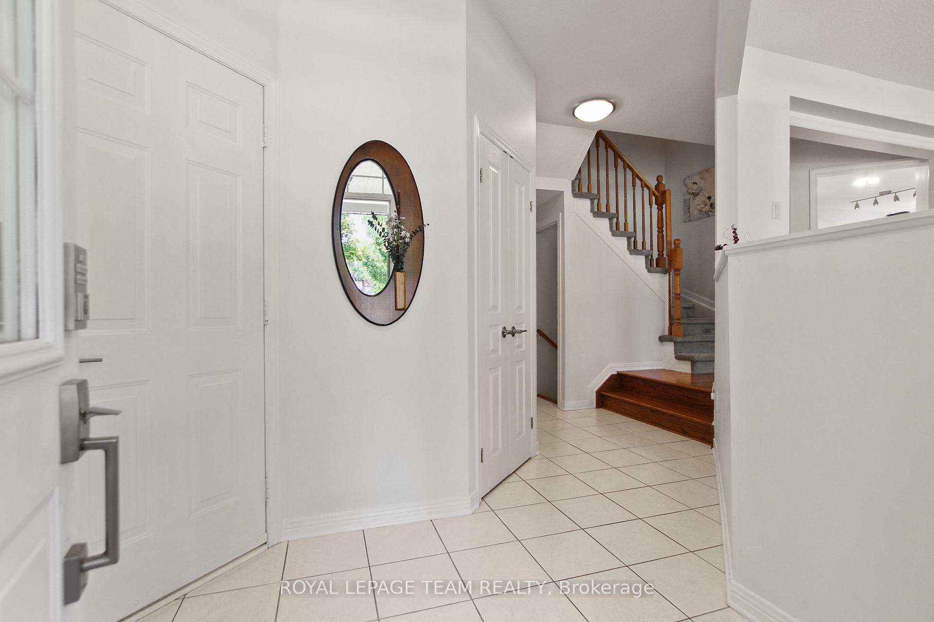 Photo 10 of 46 Kettleby Street, Ottawa, Kanata - Beaverbrook — HOMEH