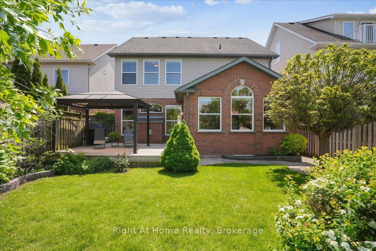 Photo 30 of 122 Hawkswood Drive, Kitchener — HOMEH