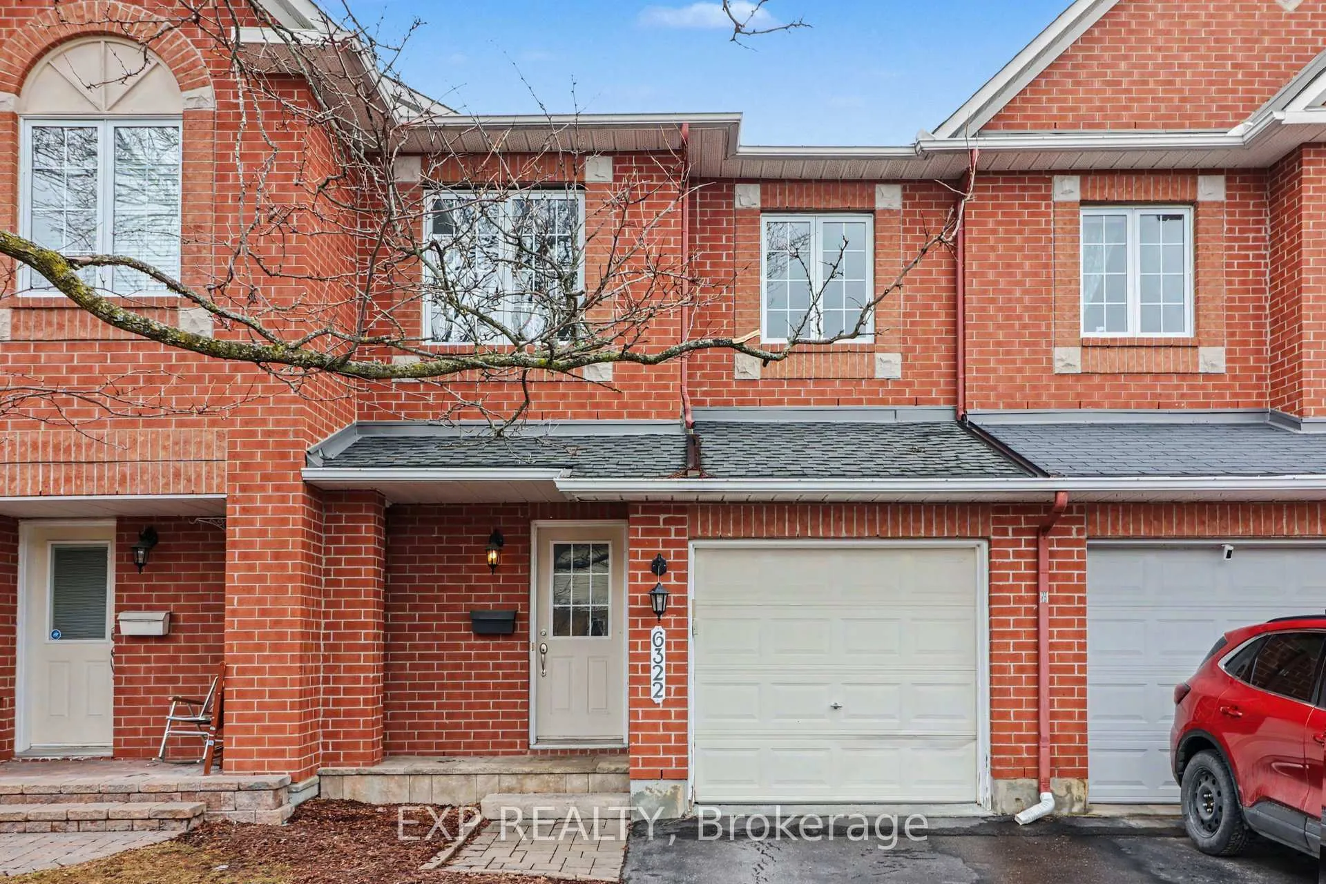 Photo 2 of 6322 Sablewood Place, Ottawa, Chapel Hill — HOMEH
