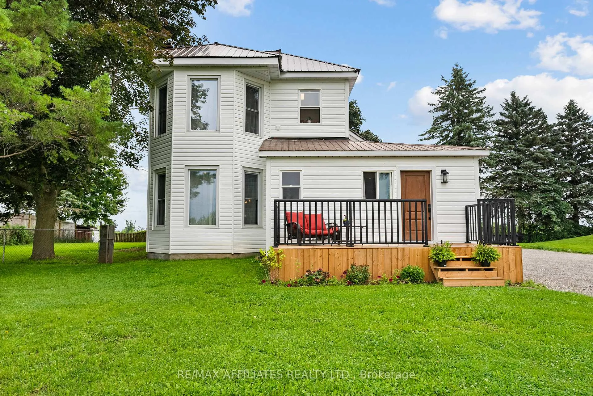 Front of 139 Rainbow Valley Drive