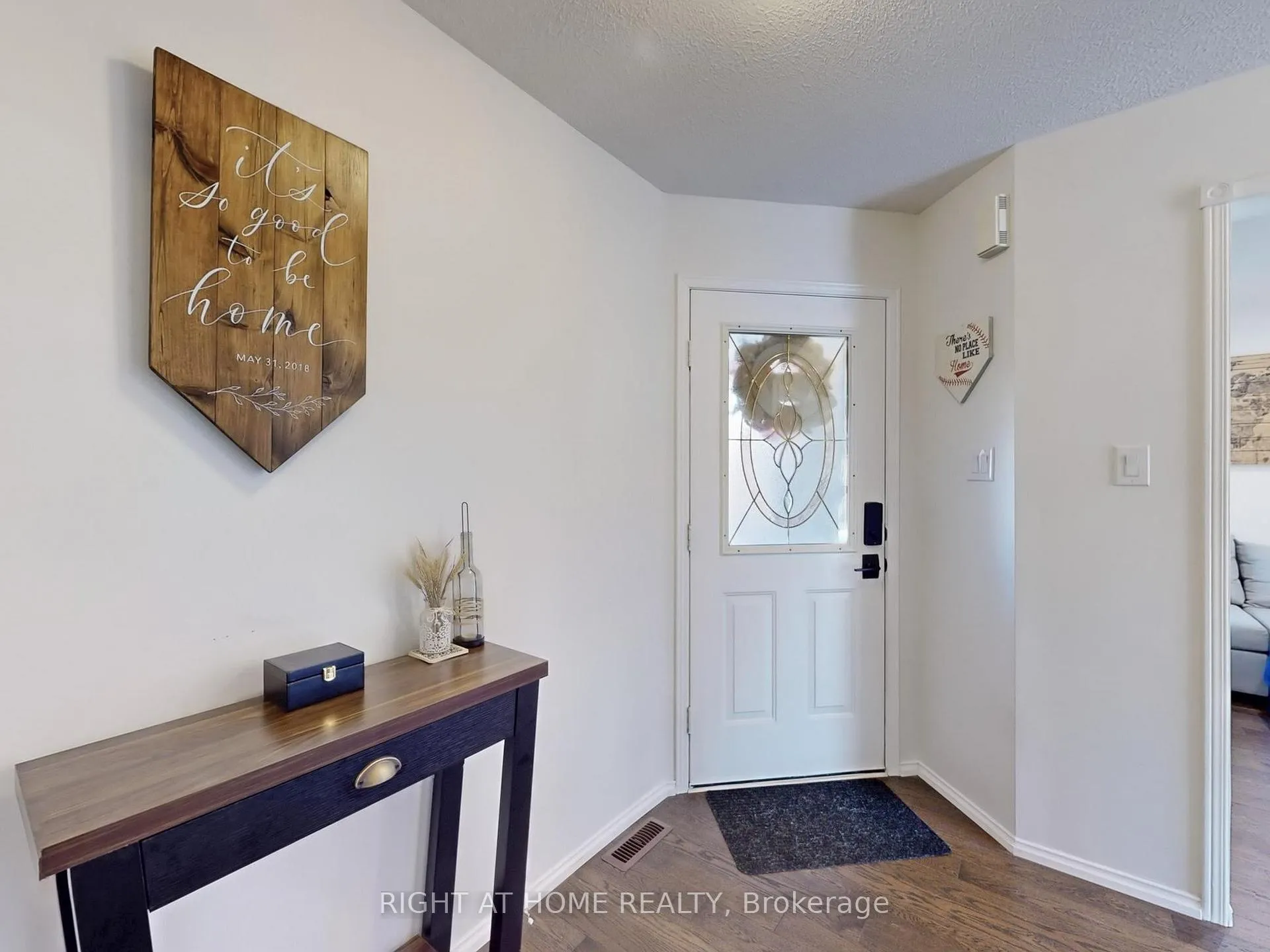 Photo 18 of 2231 Chalmers Crescent, Innisfil, Alcona — HOMEH