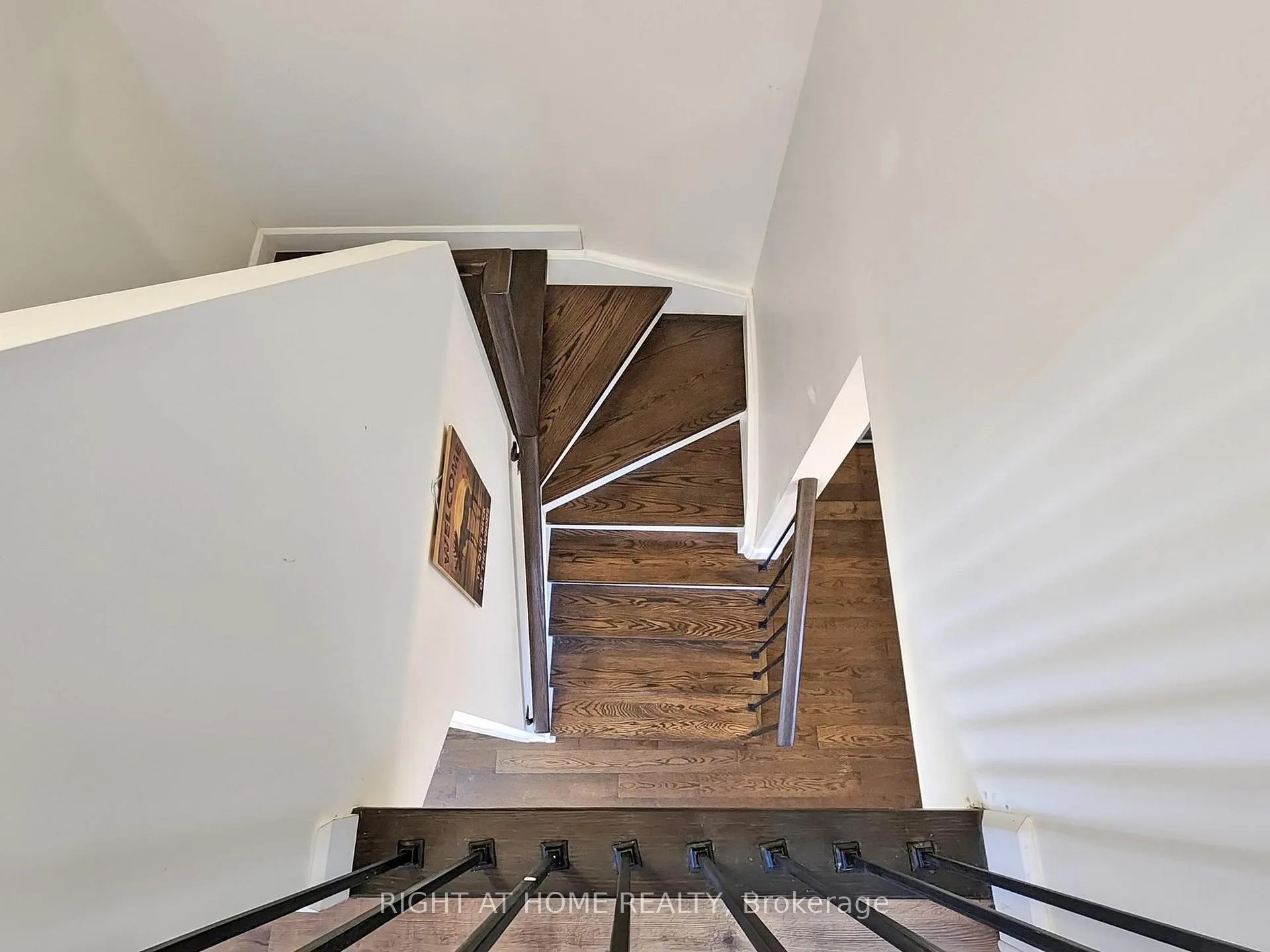 Photo 21 of 2231 Chalmers Crescent, Innisfil, Alcona — HOMEH
