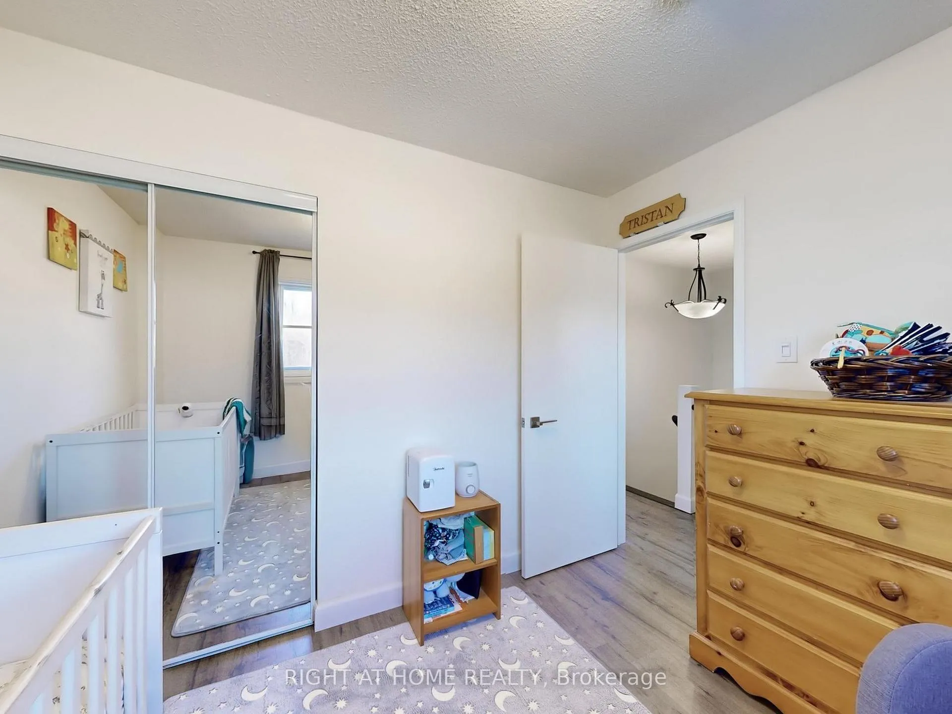 Photo 24 of 2231 Chalmers Crescent, Innisfil, Alcona — HOMEH