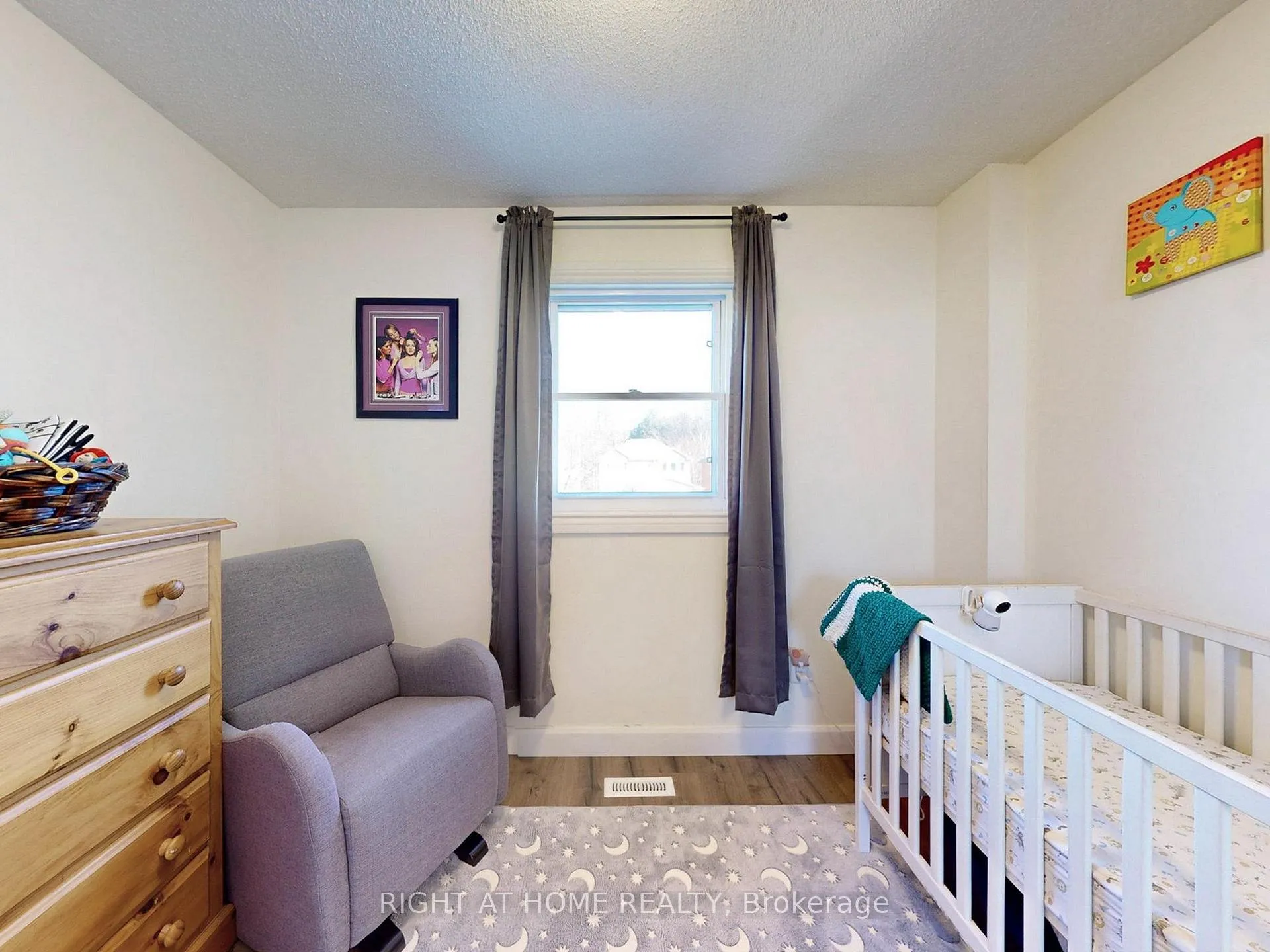 Photo 26 of 2231 Chalmers Crescent, Innisfil, Alcona — HOMEH