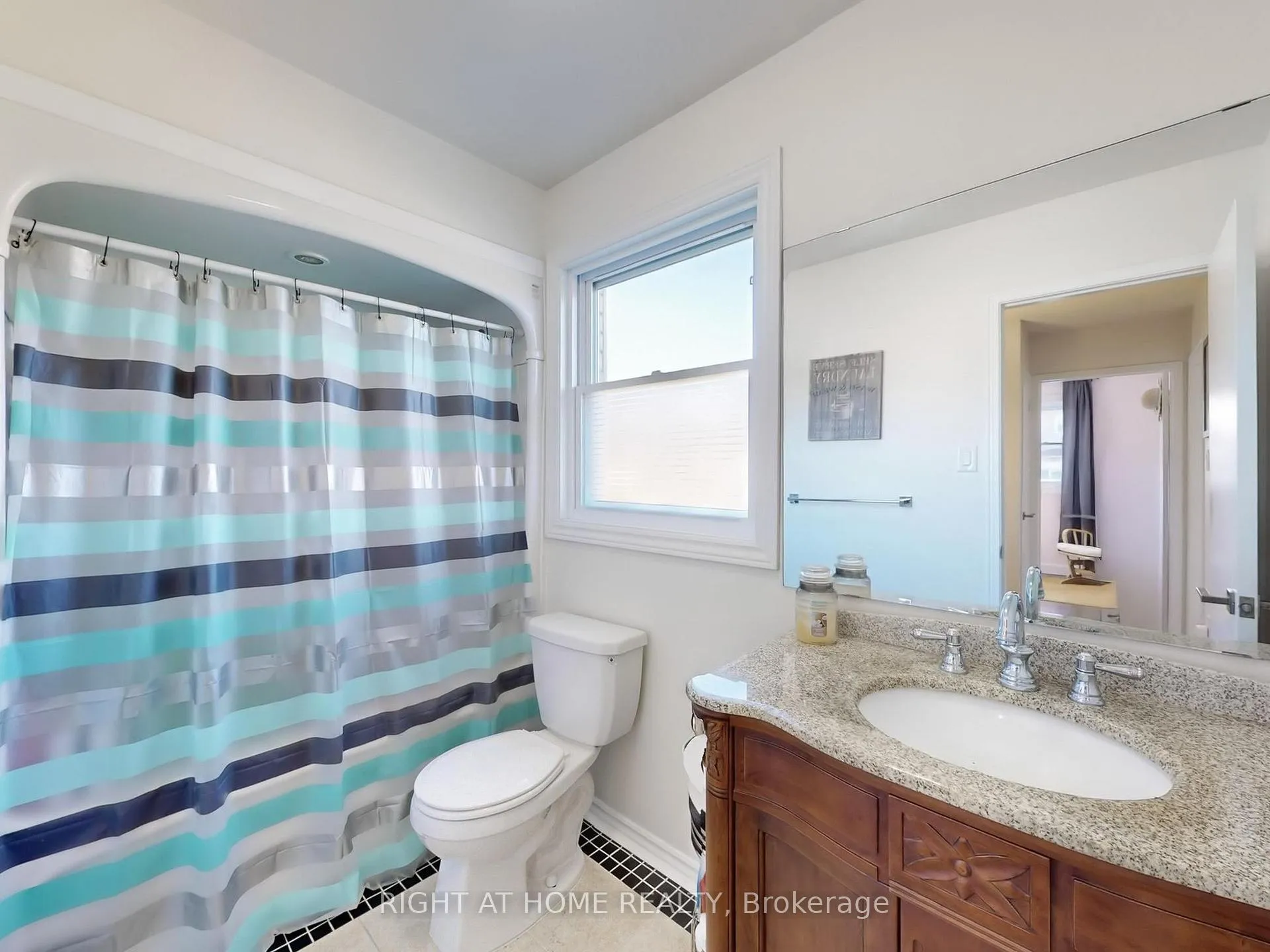 Photo 30 of 2231 Chalmers Crescent, Innisfil, Alcona — HOMEH