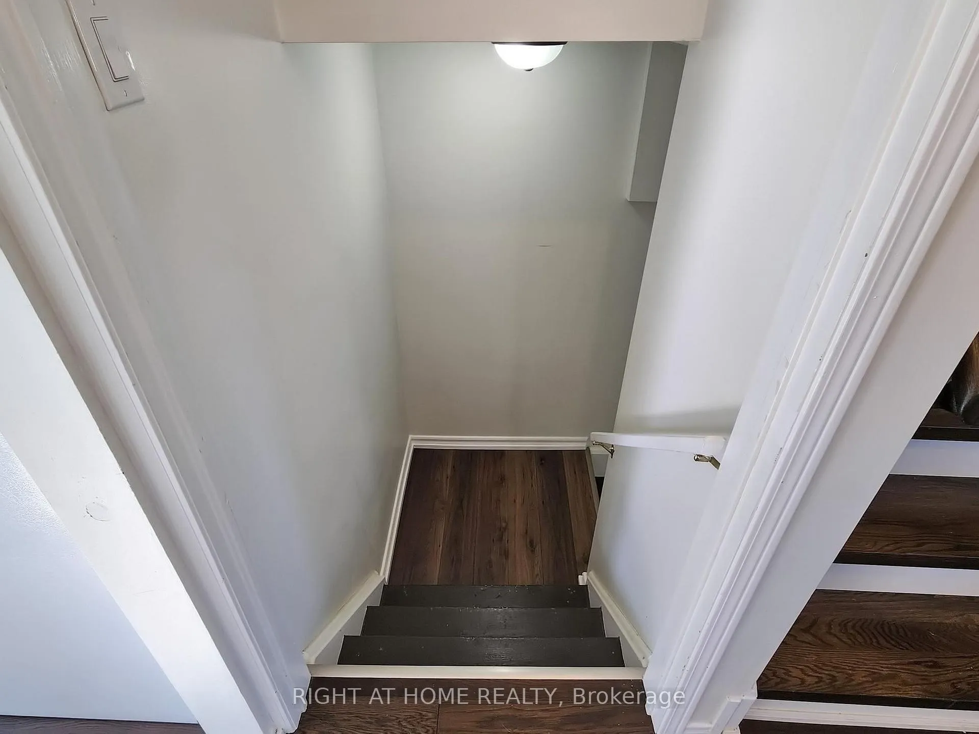 Photo 31 of 2231 Chalmers Crescent, Innisfil, Alcona — HOMEH