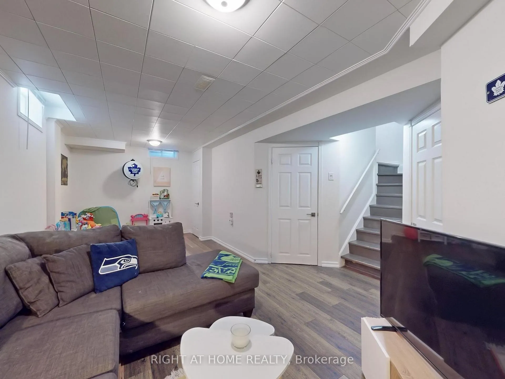 Photo 32 of 2231 Chalmers Crescent, Innisfil, Alcona — HOMEH