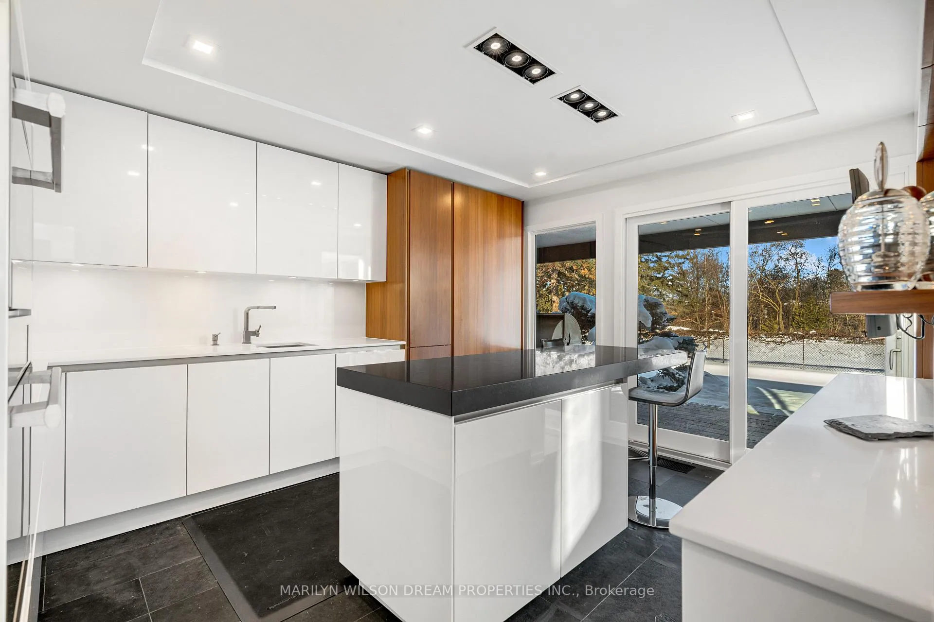 Photo 18 of 1216 Lampman Crescent, Ottawa, Hogs Back — HOMEH