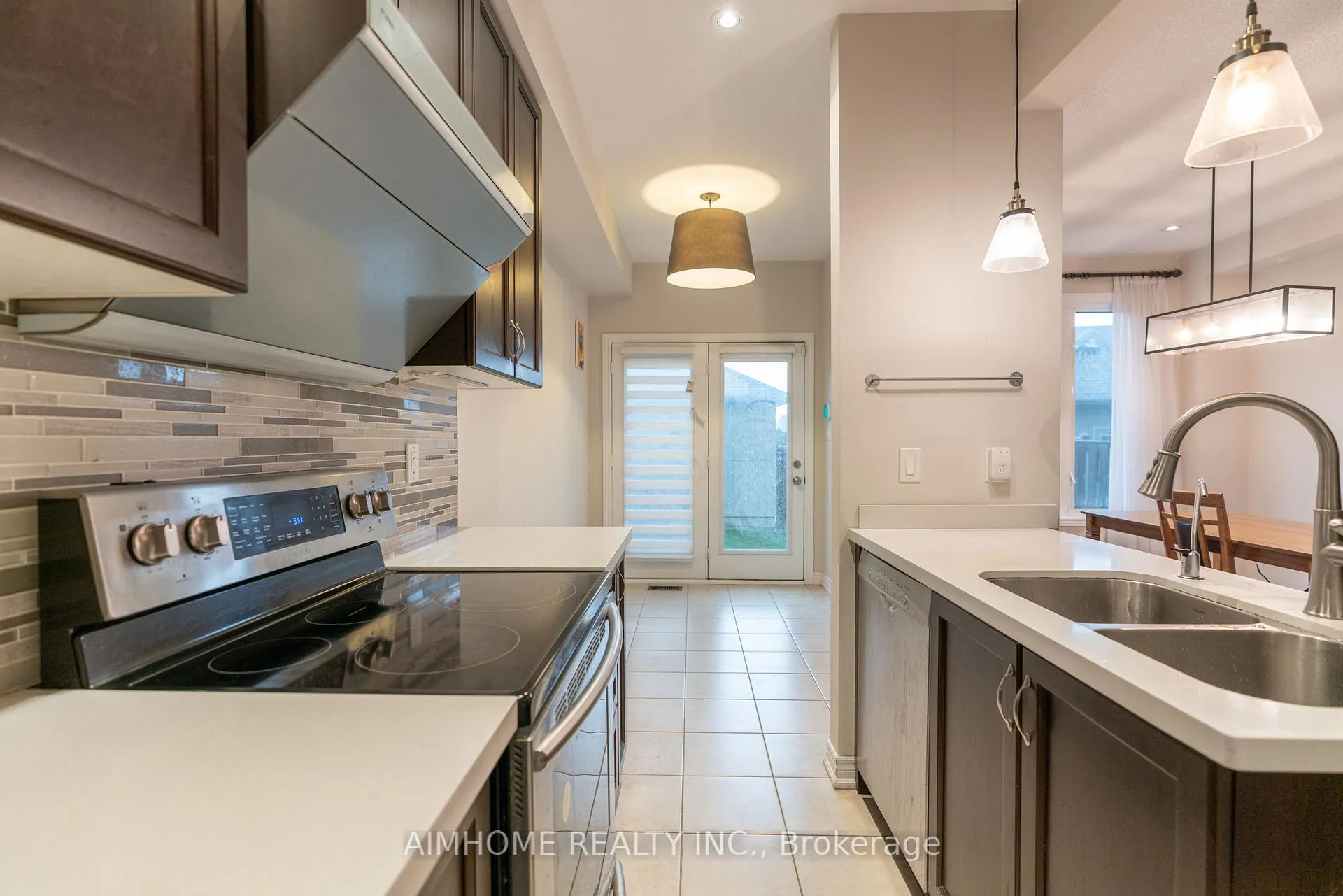 Photo 13 of 934 Castlemore Avenue, Markham, Wismer — HOMEH