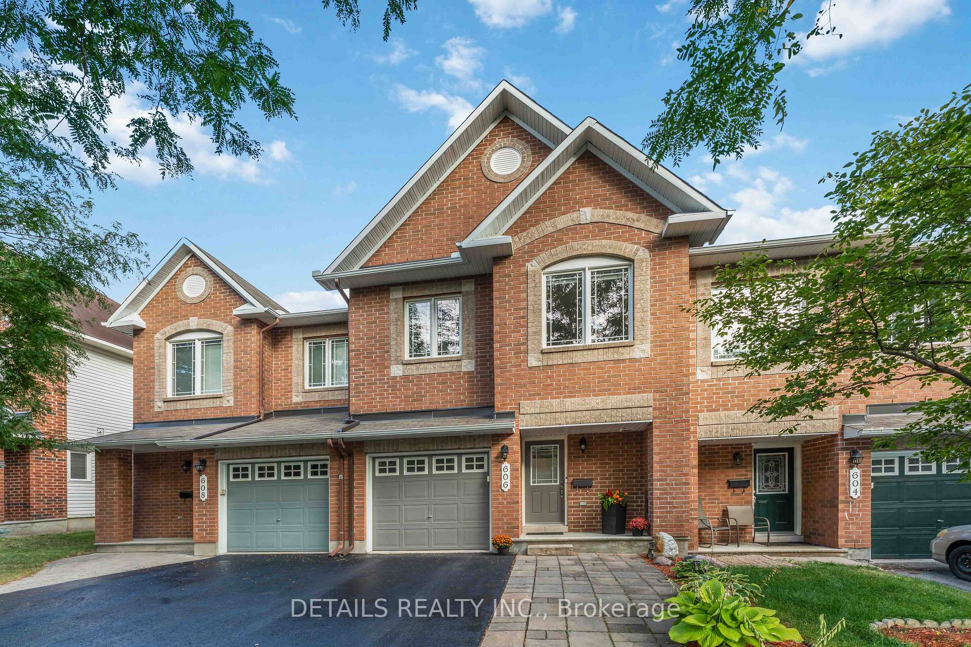 Photo 2 of 606 Malkowski Street, Ottawa, Kanata - Morgan's Grant/South March — HOMEH