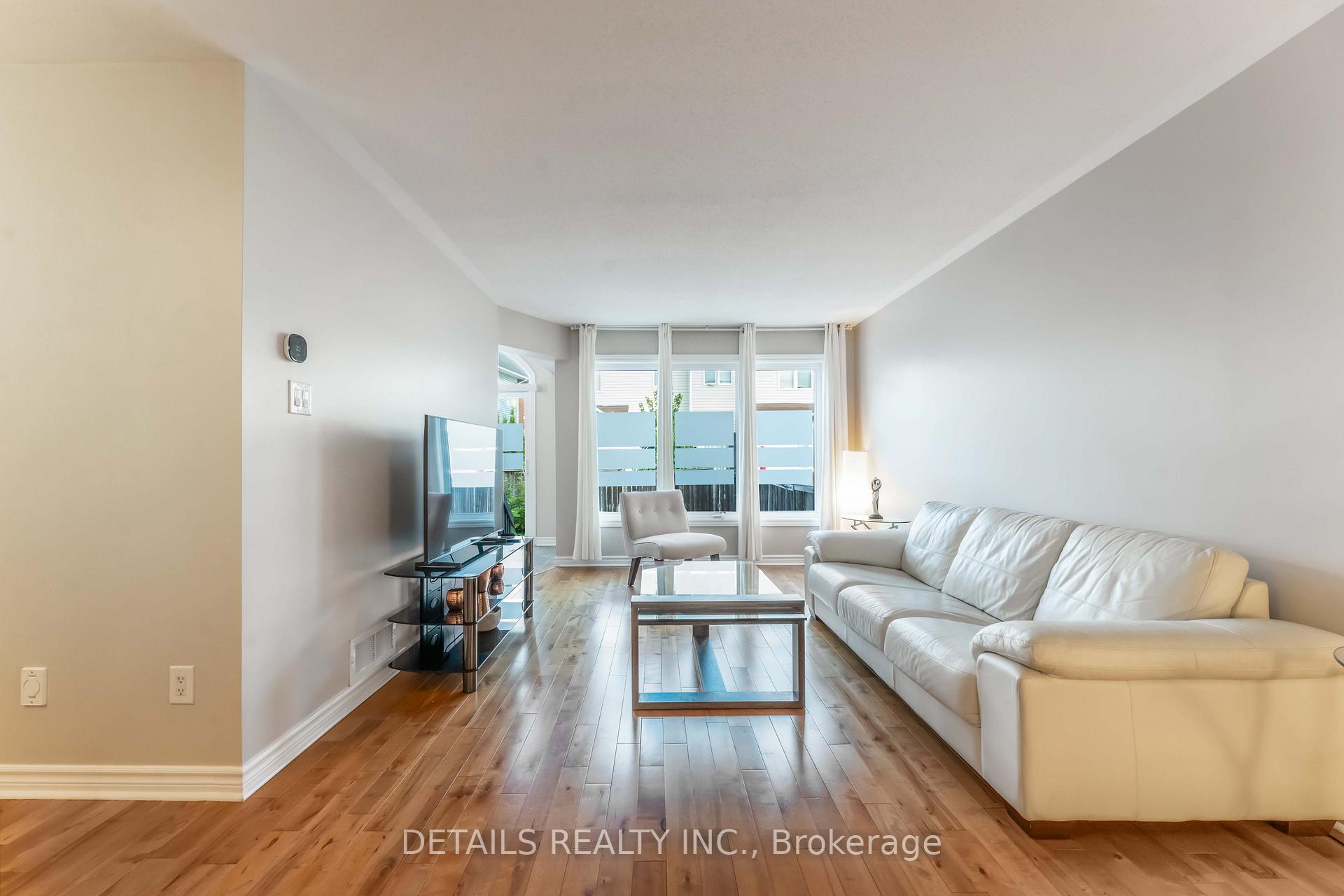 Photo 8 of 606 Malkowski Street, Ottawa, Kanata - Morgan's Grant/South March — HOMEH