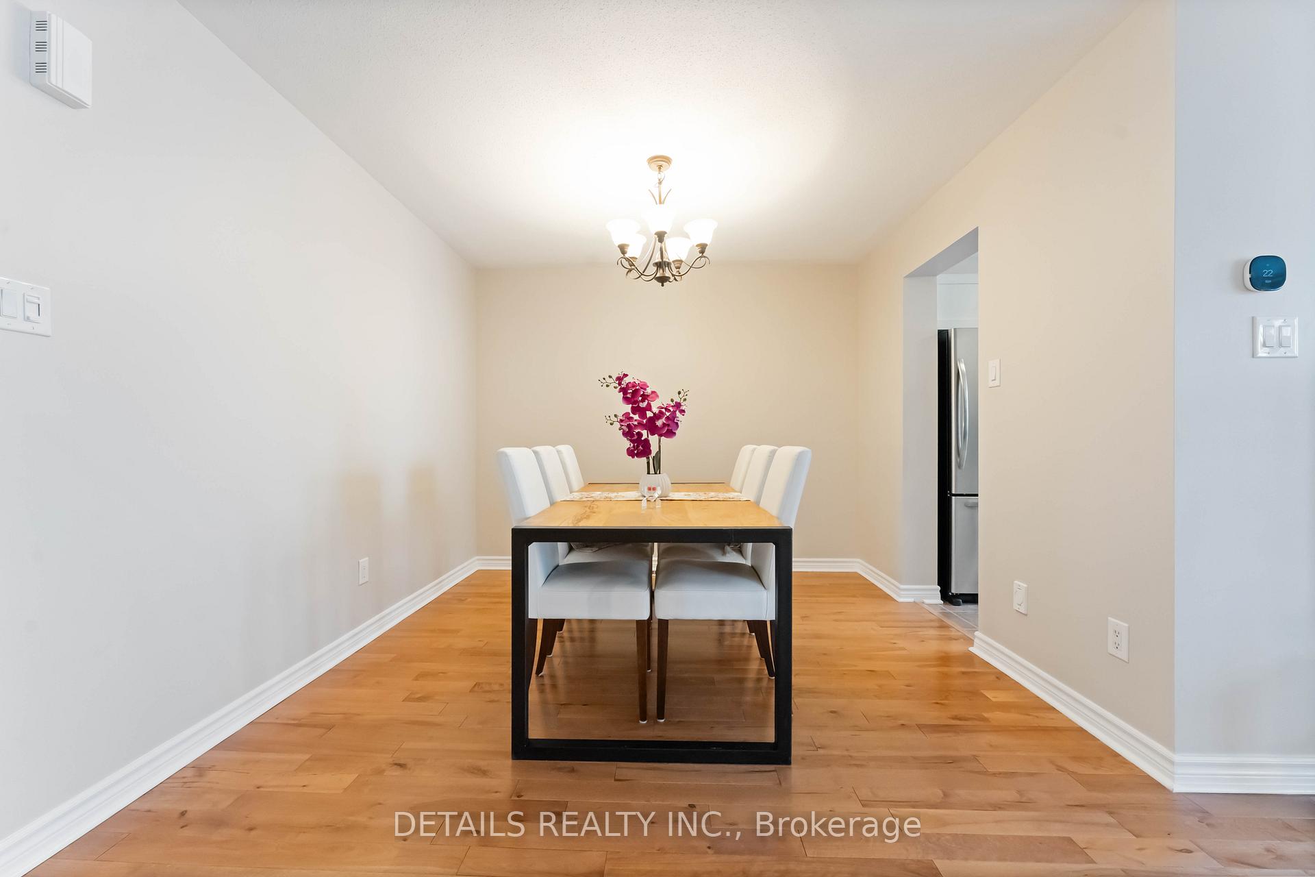 Photo 13 of 606 Malkowski Street, Ottawa, Kanata - Morgan's Grant/South March — HOMEH