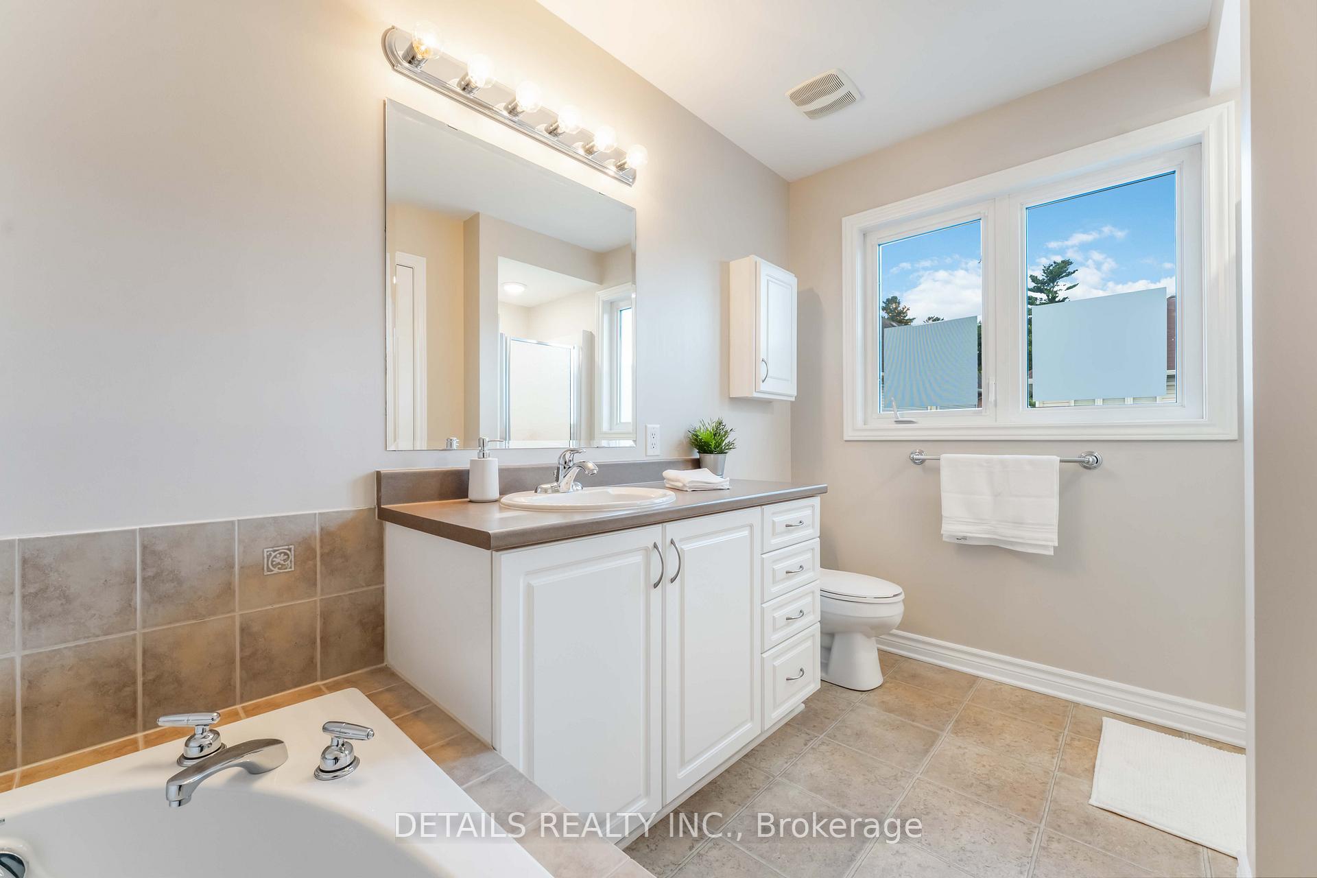 Photo 25 of 606 Malkowski Street, Ottawa, Kanata - Morgan's Grant/South March — HOMEH