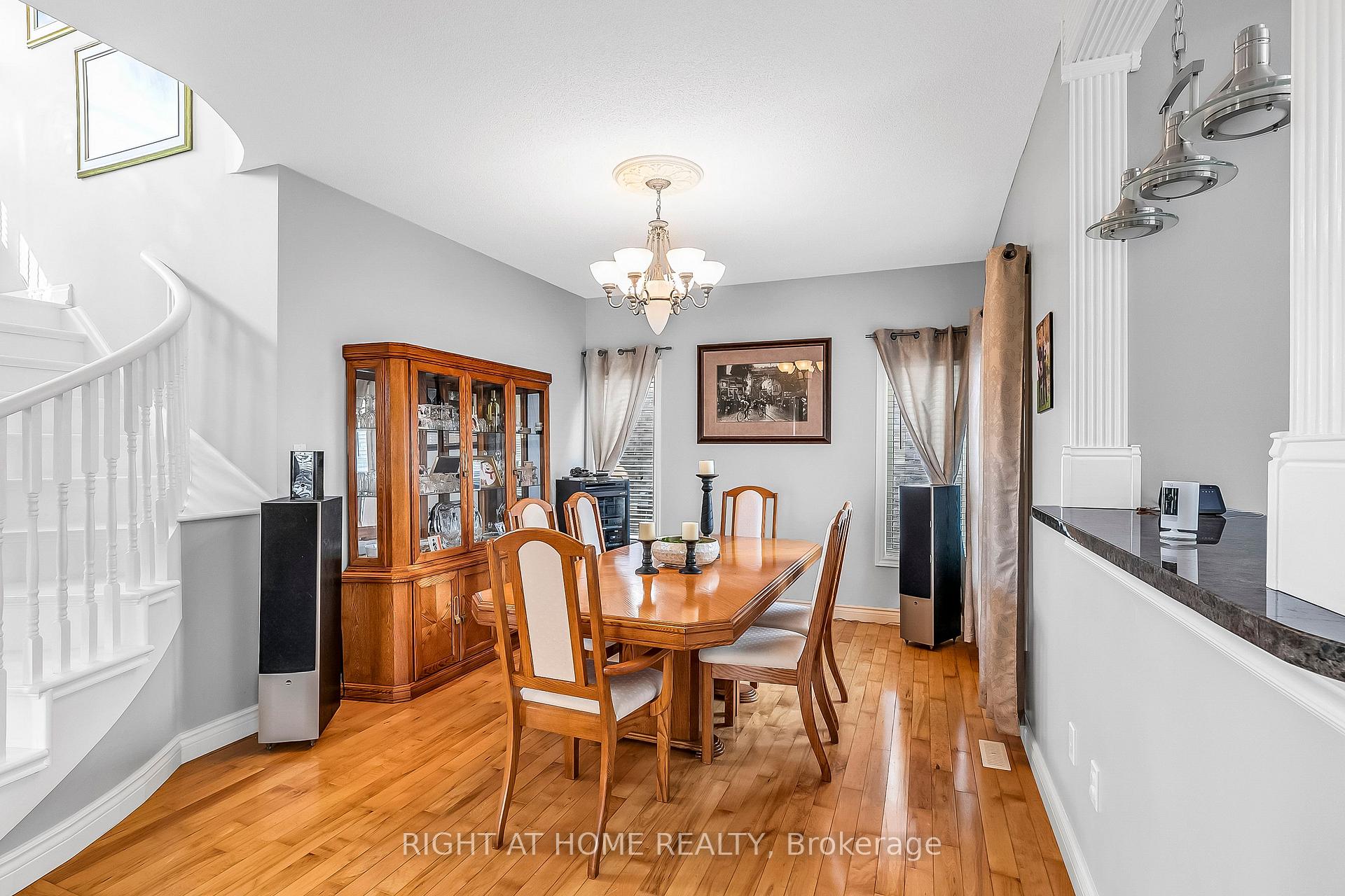 Photo 12 of 1923 Emerald Court, Innisfil, Alcona — HOMEH