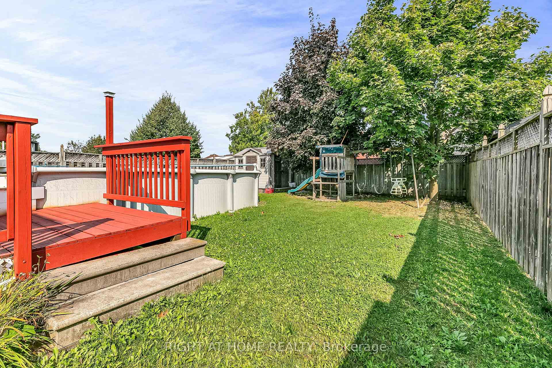 Photo 38 of 1923 Emerald Court, Innisfil, Alcona — HOMEH