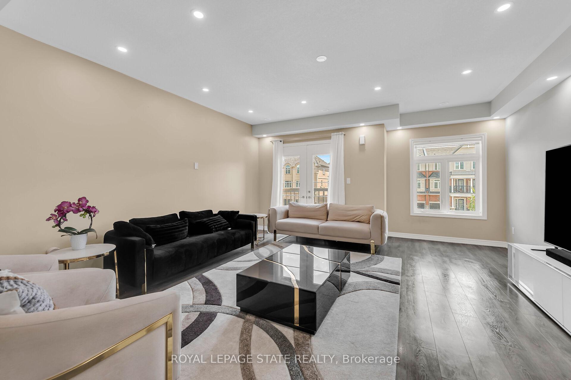 Photo 15 of 135 Borers Creek Circle, Hamilton, Waterdown — HOMEH