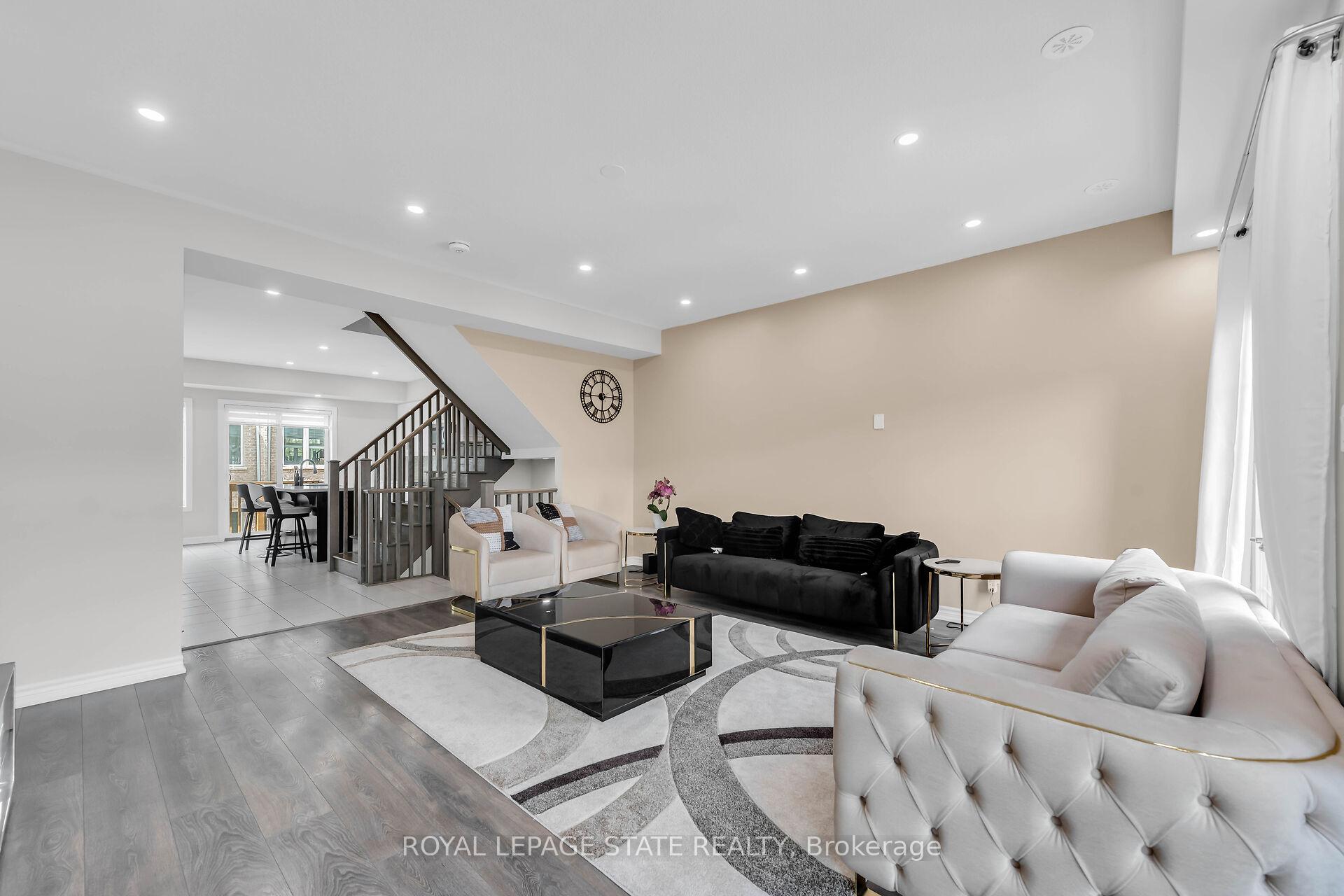 Photo 16 of 135 Borers Creek Circle, Hamilton, Waterdown — HOMEH