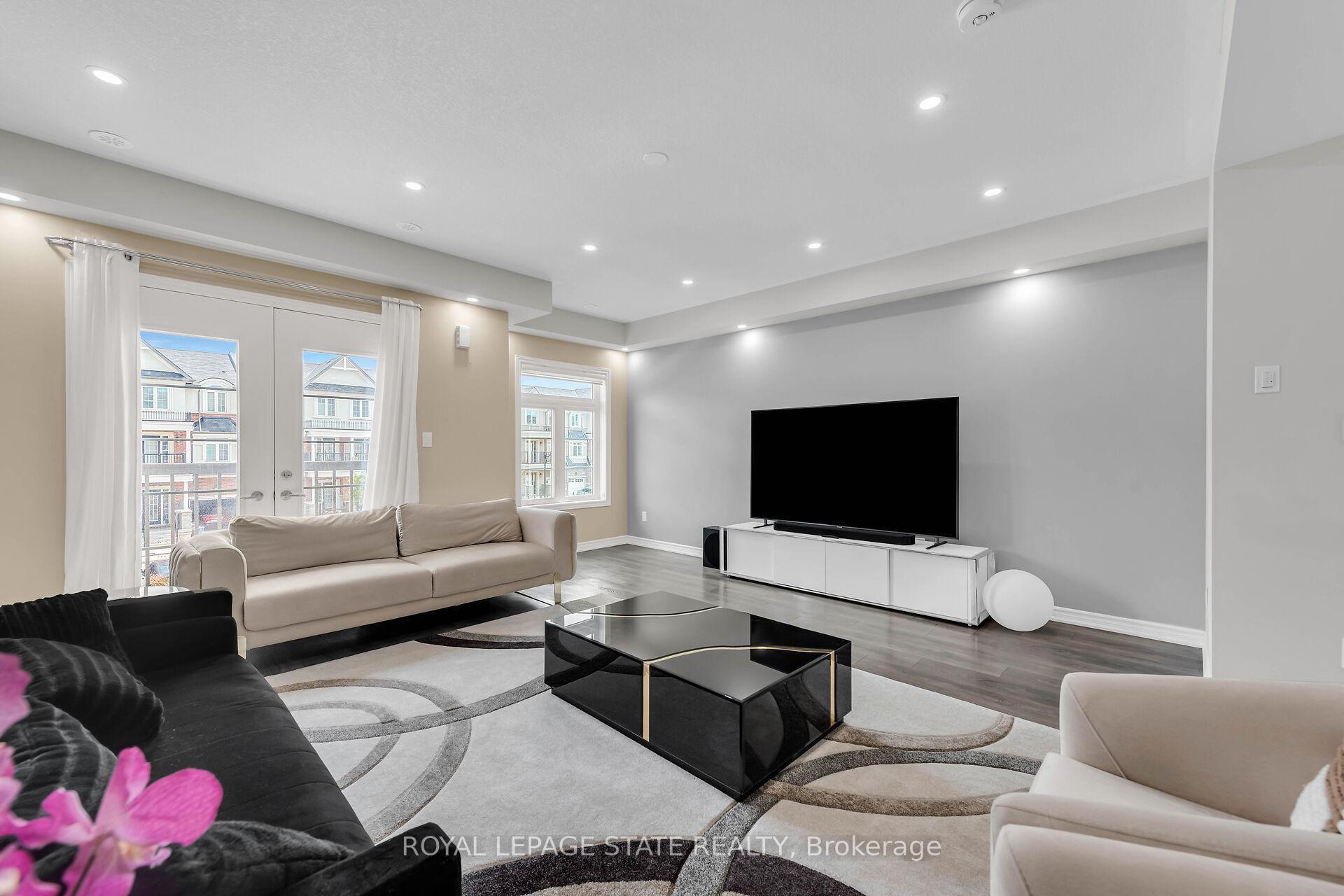 Photo 20 of 135 Borers Creek Circle, Hamilton, Waterdown — HOMEH
