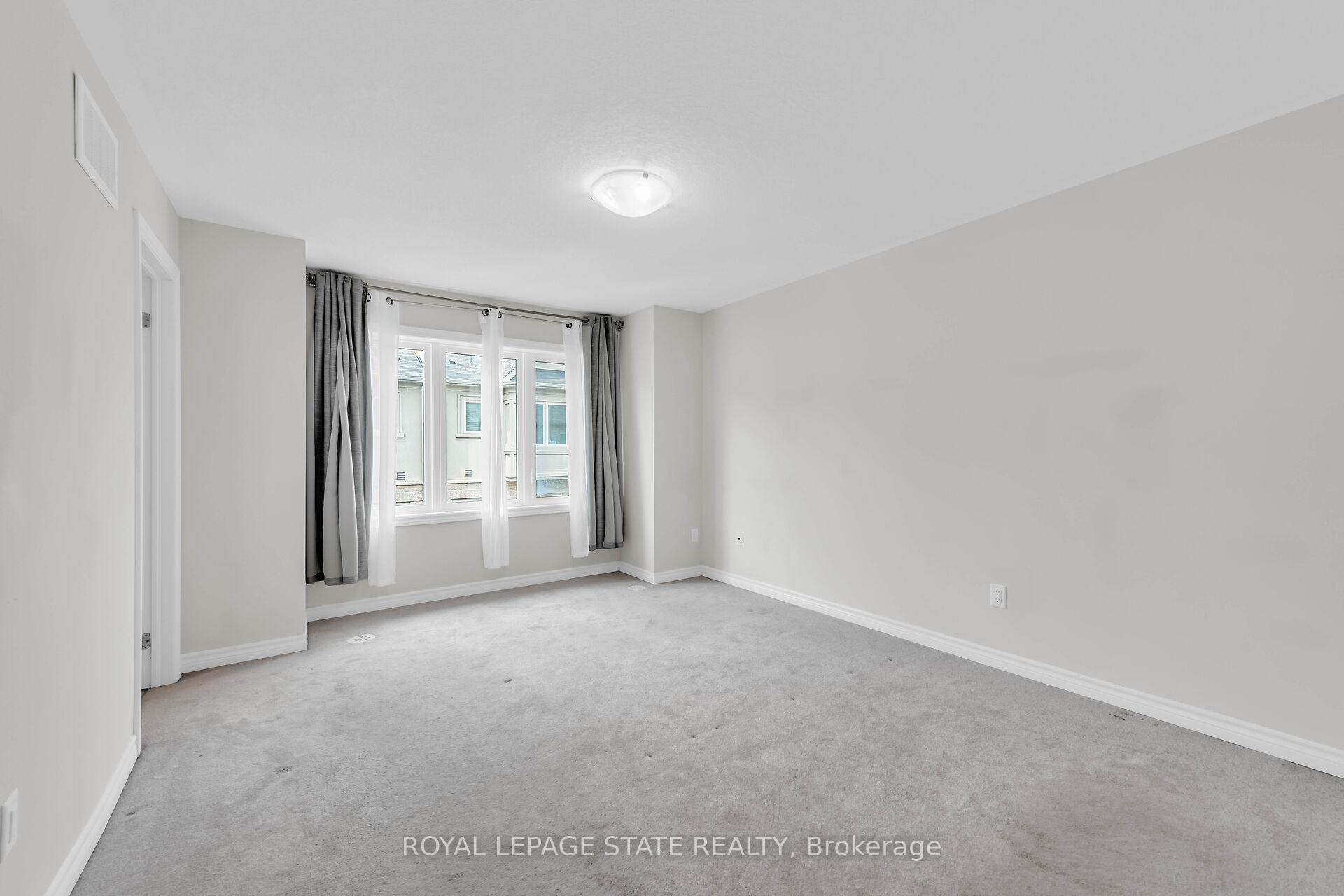 Photo 21 of 135 Borers Creek Circle, Hamilton, Waterdown — HOMEH
