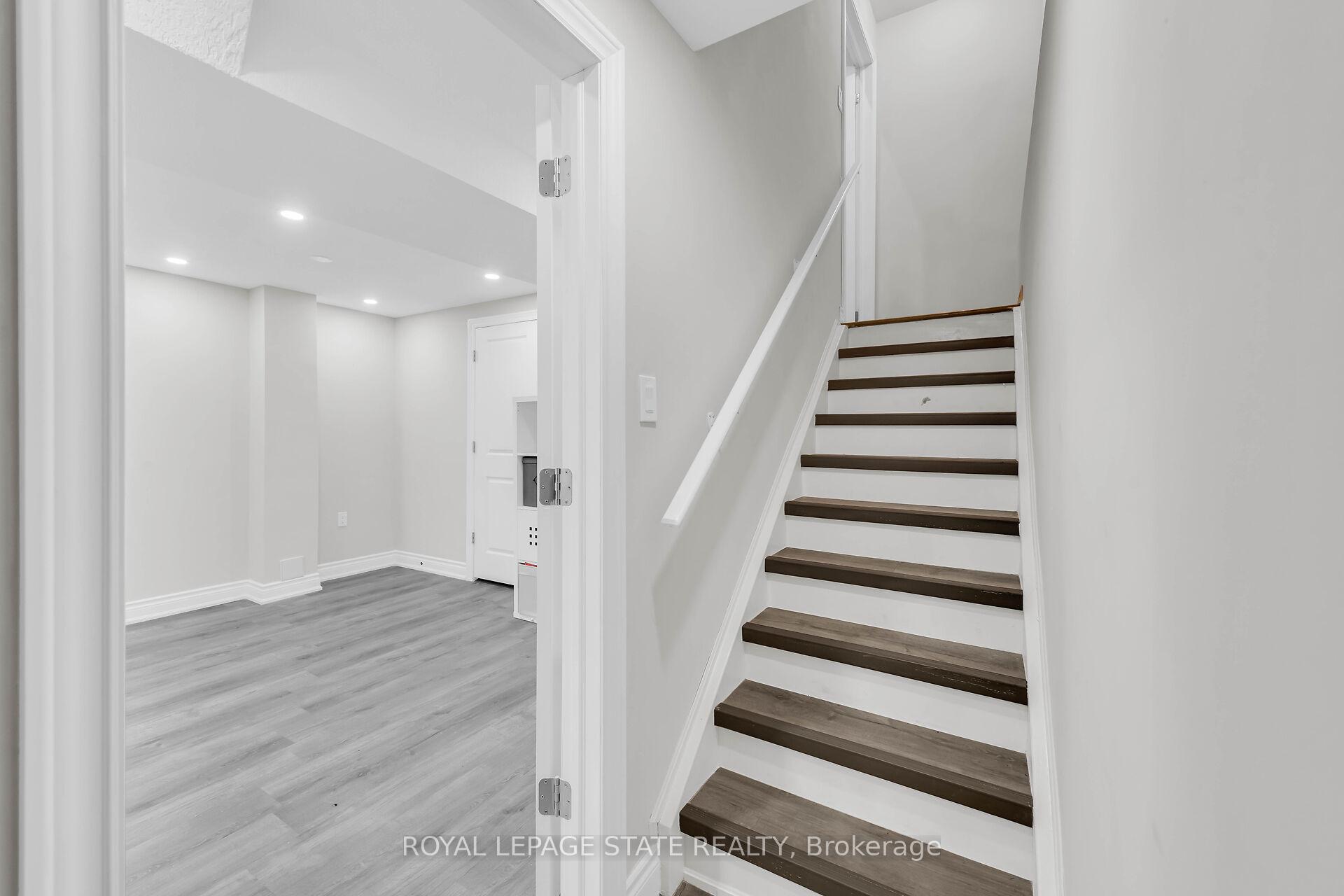 Photo 27 of 135 Borers Creek Circle, Hamilton, Waterdown — HOMEH