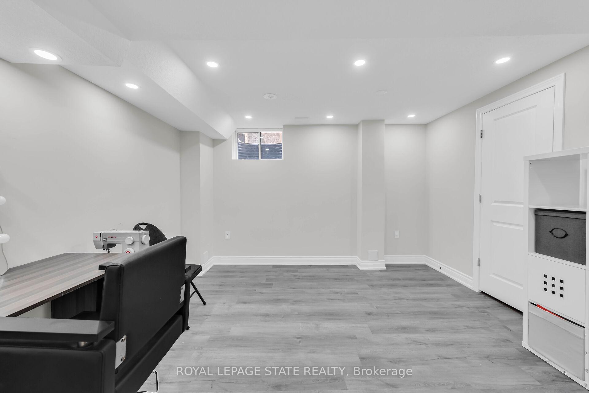 Photo 28 of 135 Borers Creek Circle, Hamilton, Waterdown — HOMEH
